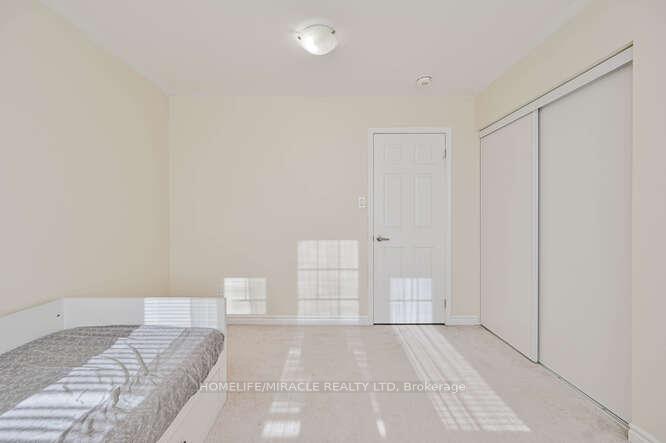Photo 33 of 103 Watermill Street, Kitchener — HOMEH