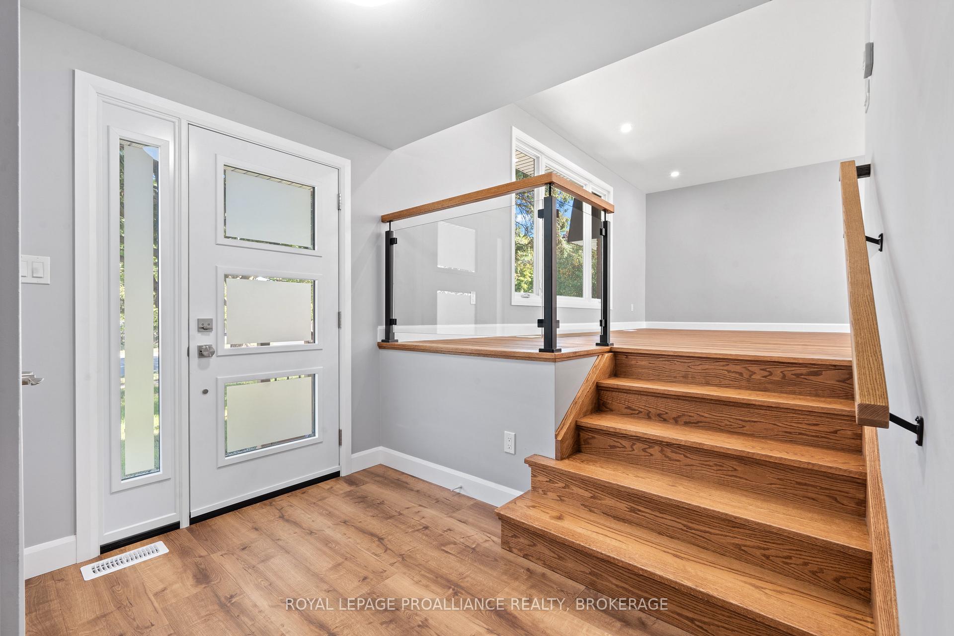 Photo 6 of 47 Inverness Crescent, Kingston, West of Sir John A. Blvd — HOMEH