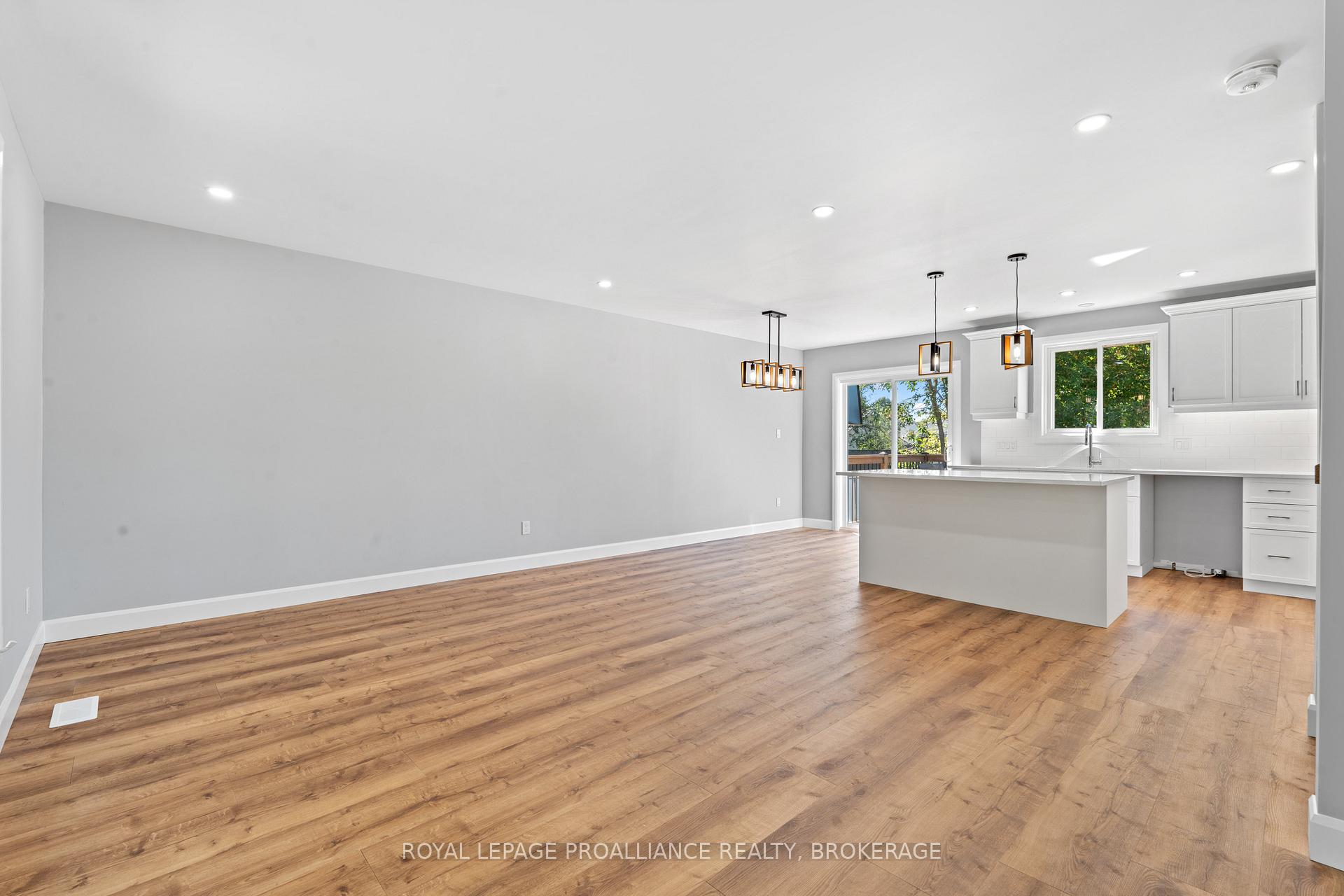 Photo 7 of 47 Inverness Crescent, Kingston, West of Sir John A. Blvd — HOMEH