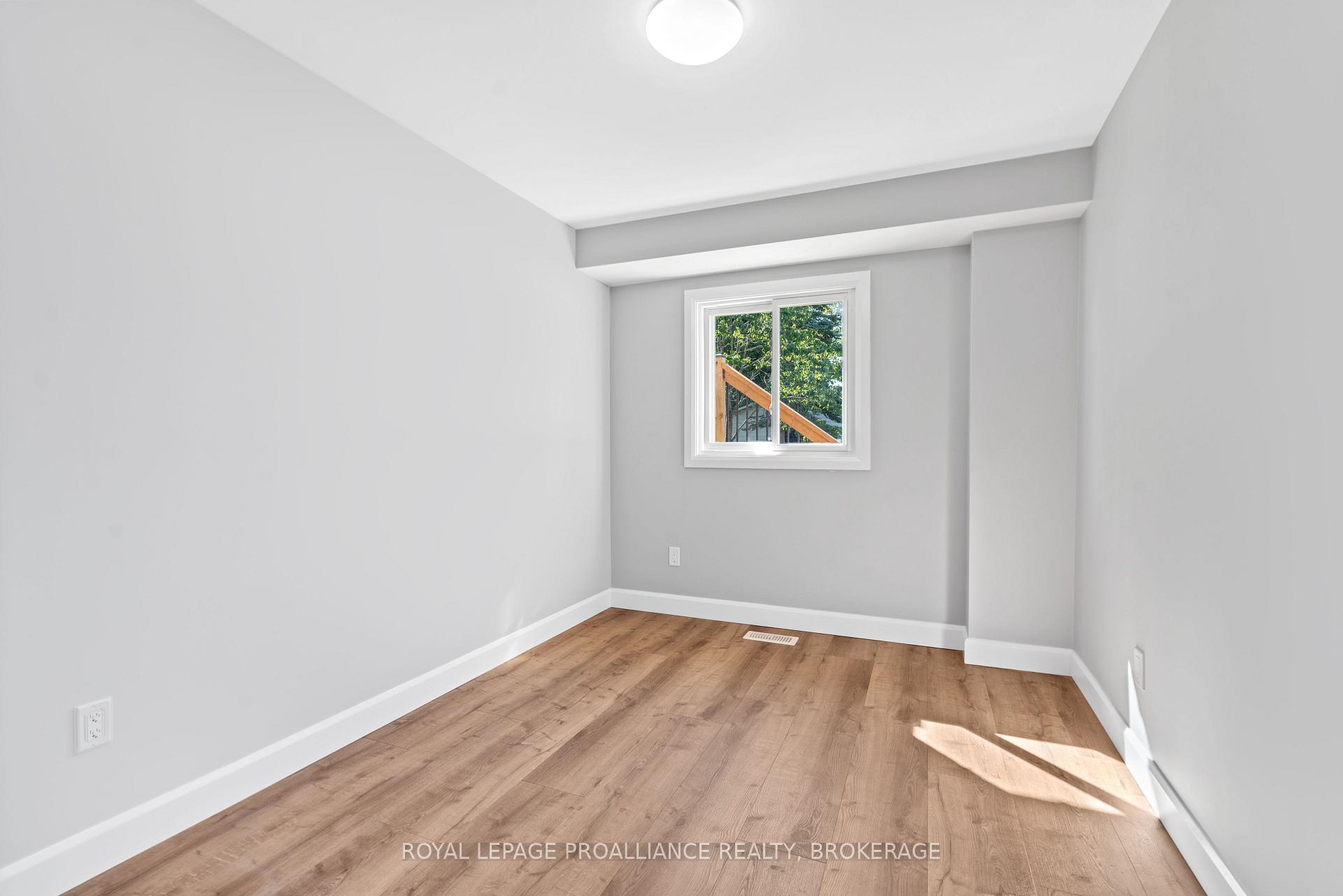 Photo 18 of 47 Inverness Crescent, Kingston, West of Sir John A. Blvd — HOMEH