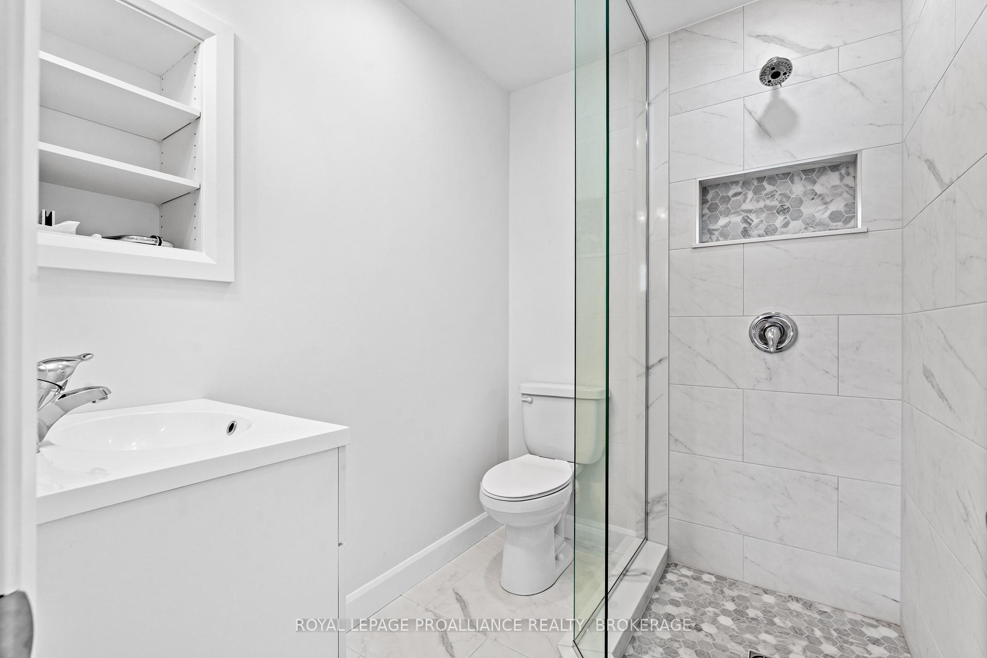 Photo 23 of 47 Inverness Crescent, Kingston, West of Sir John A. Blvd — HOMEH