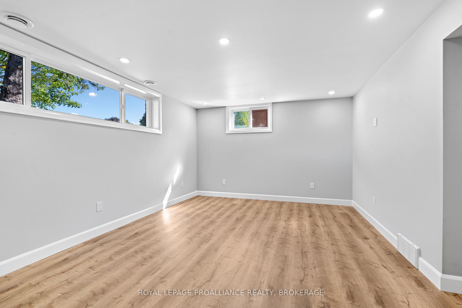 Photo 30 of 47 Inverness Crescent, Kingston, West of Sir John A. Blvd — HOMEH