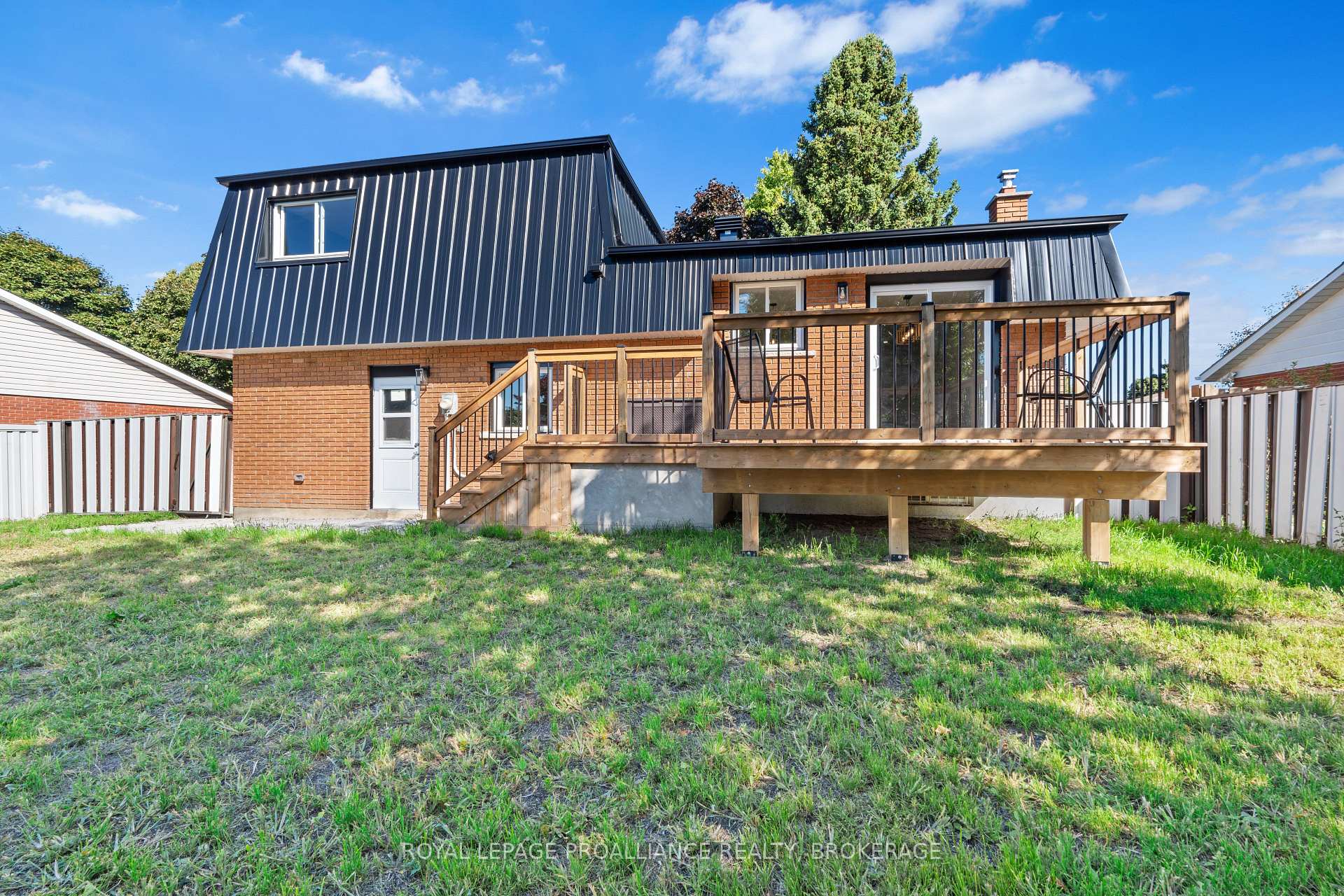 Photo 39 of 47 Inverness Crescent, Kingston, West of Sir John A. Blvd — HOMEH