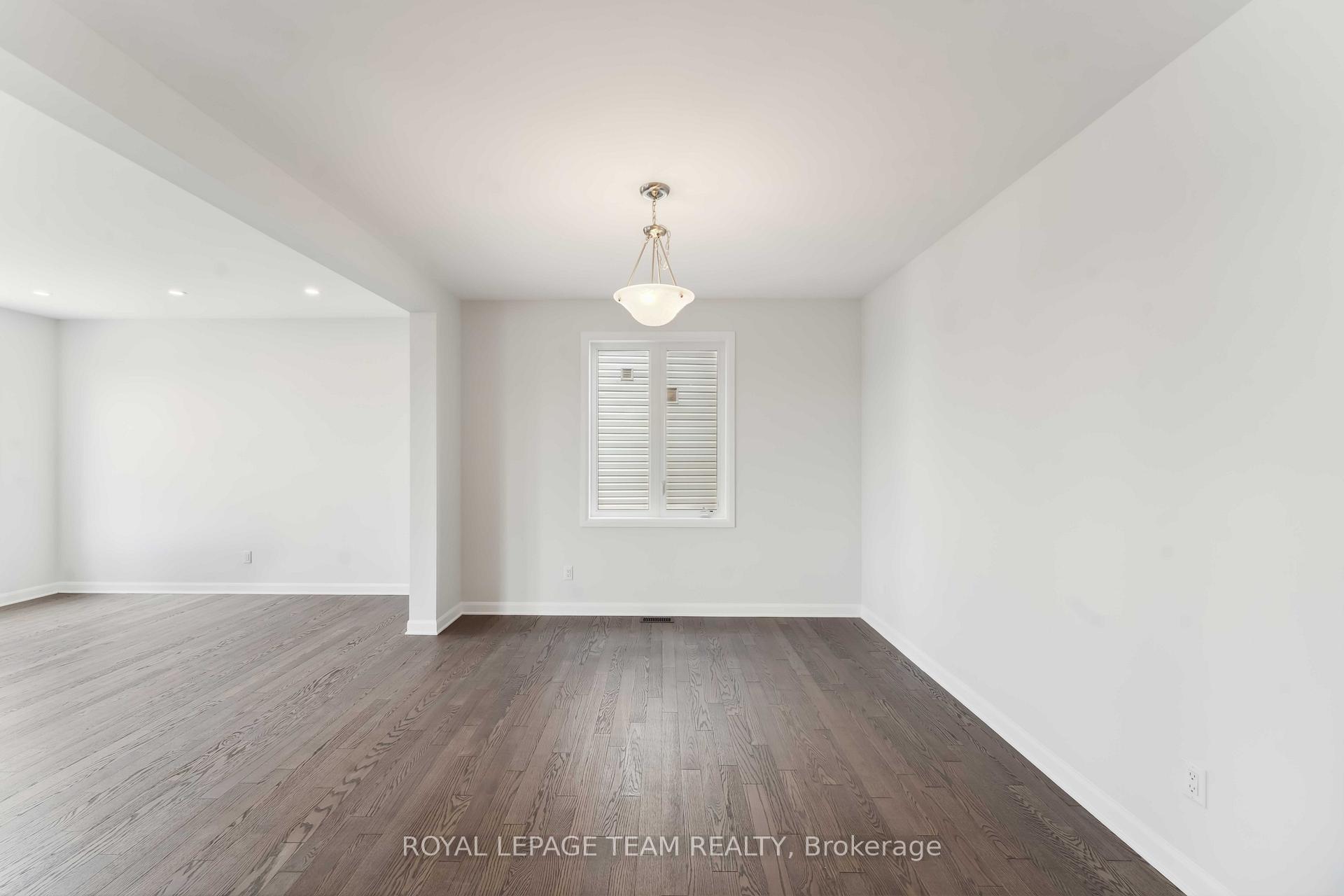 Photo 6 of 5045 Abbott Street E, Ottawa, Kanata - Emerald Meadows/Trailwest — HOMEH