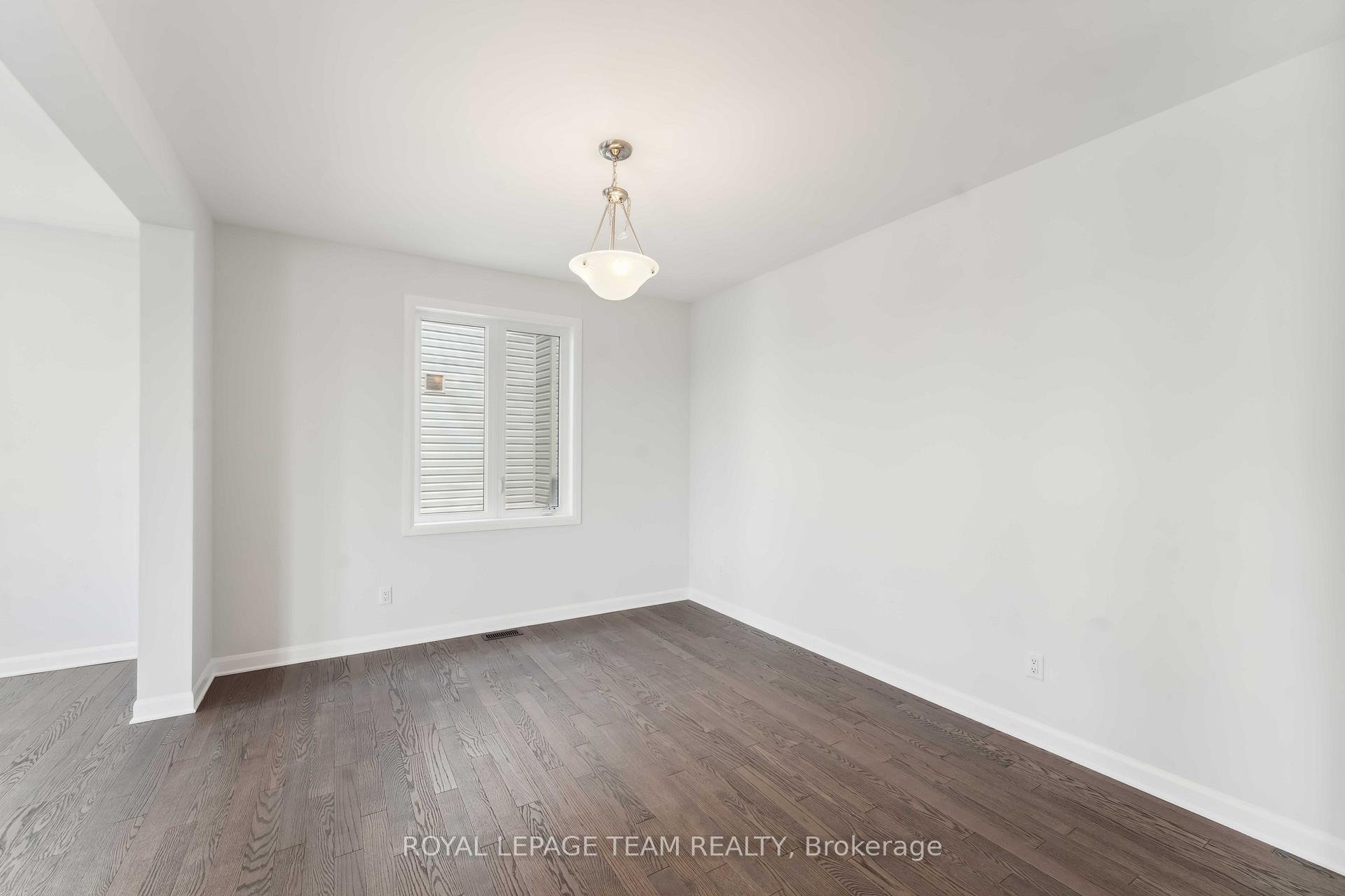Photo 8 of 5045 Abbott Street E, Ottawa, Kanata - Emerald Meadows/Trailwest — HOMEH