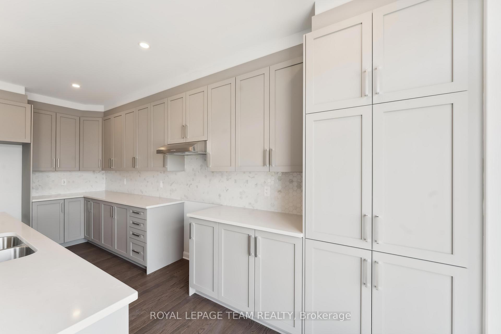 Photo 17 of 5045 Abbott Street E, Ottawa, Kanata - Emerald Meadows/Trailwest — HOMEH