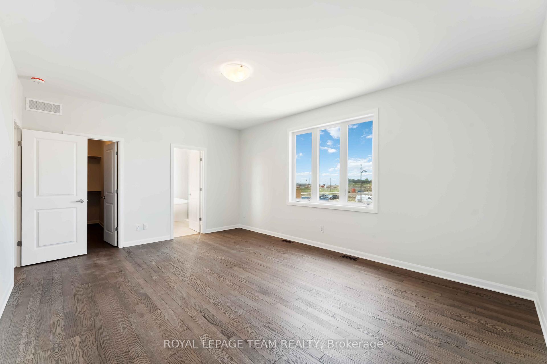 Photo 22 of 5045 Abbott Street E, Ottawa, Kanata - Emerald Meadows/Trailwest — HOMEH