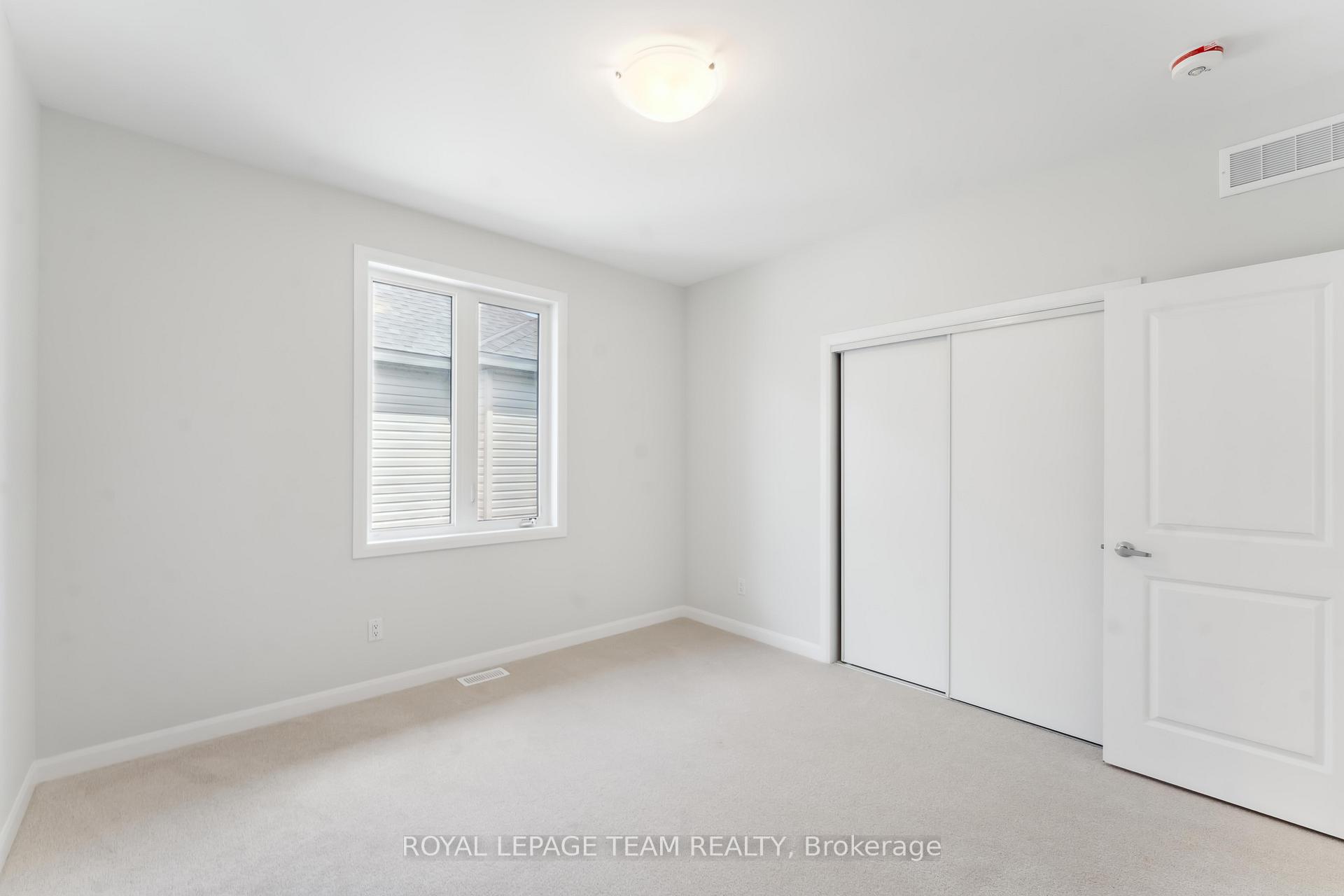 Photo 31 of 5045 Abbott Street E, Ottawa, Kanata - Emerald Meadows/Trailwest — HOMEH