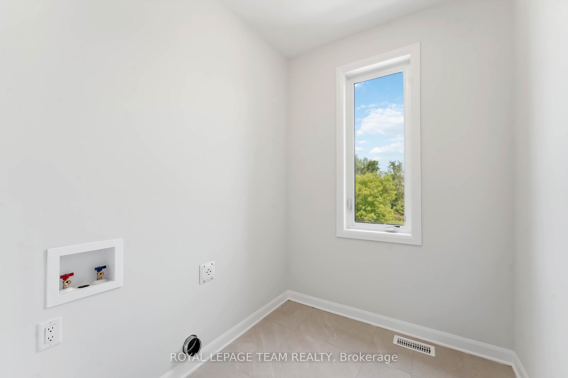 Photo 32 of 5045 Abbott Street E, Ottawa, Kanata - Emerald Meadows/Trailwest — HOMEH