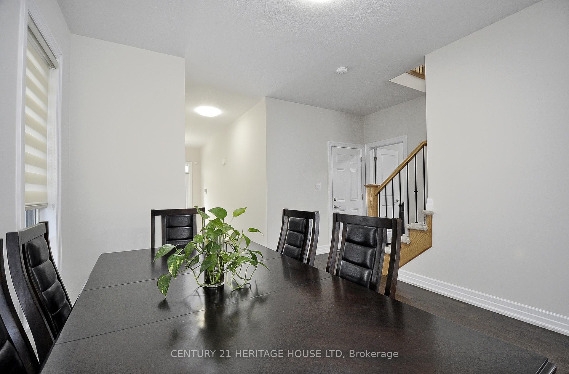Photo 5 of 329 Sedgewood Street, Kitchener — HOMEH