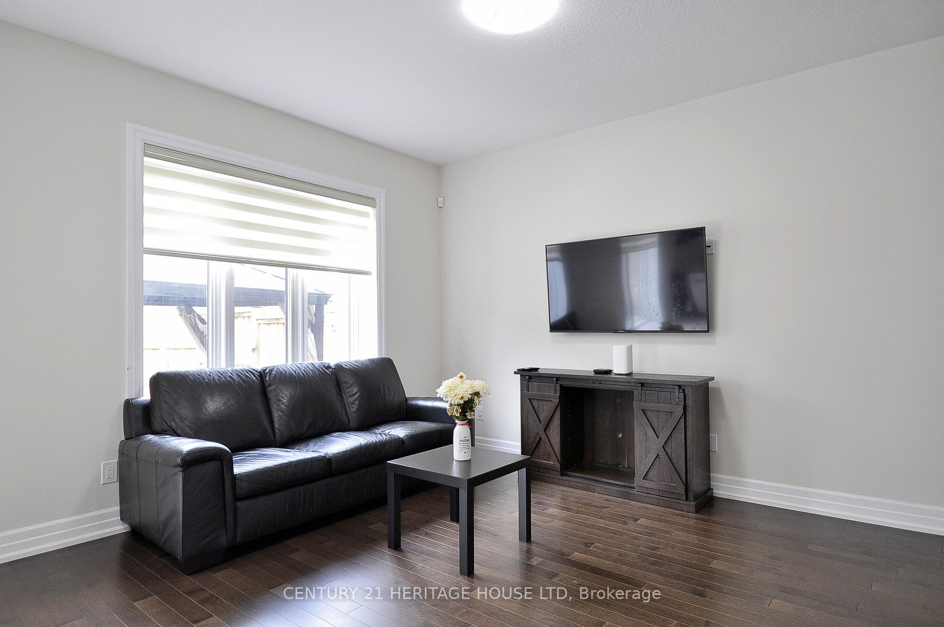 Photo 7 of 329 Sedgewood Street, Kitchener — HOMEH