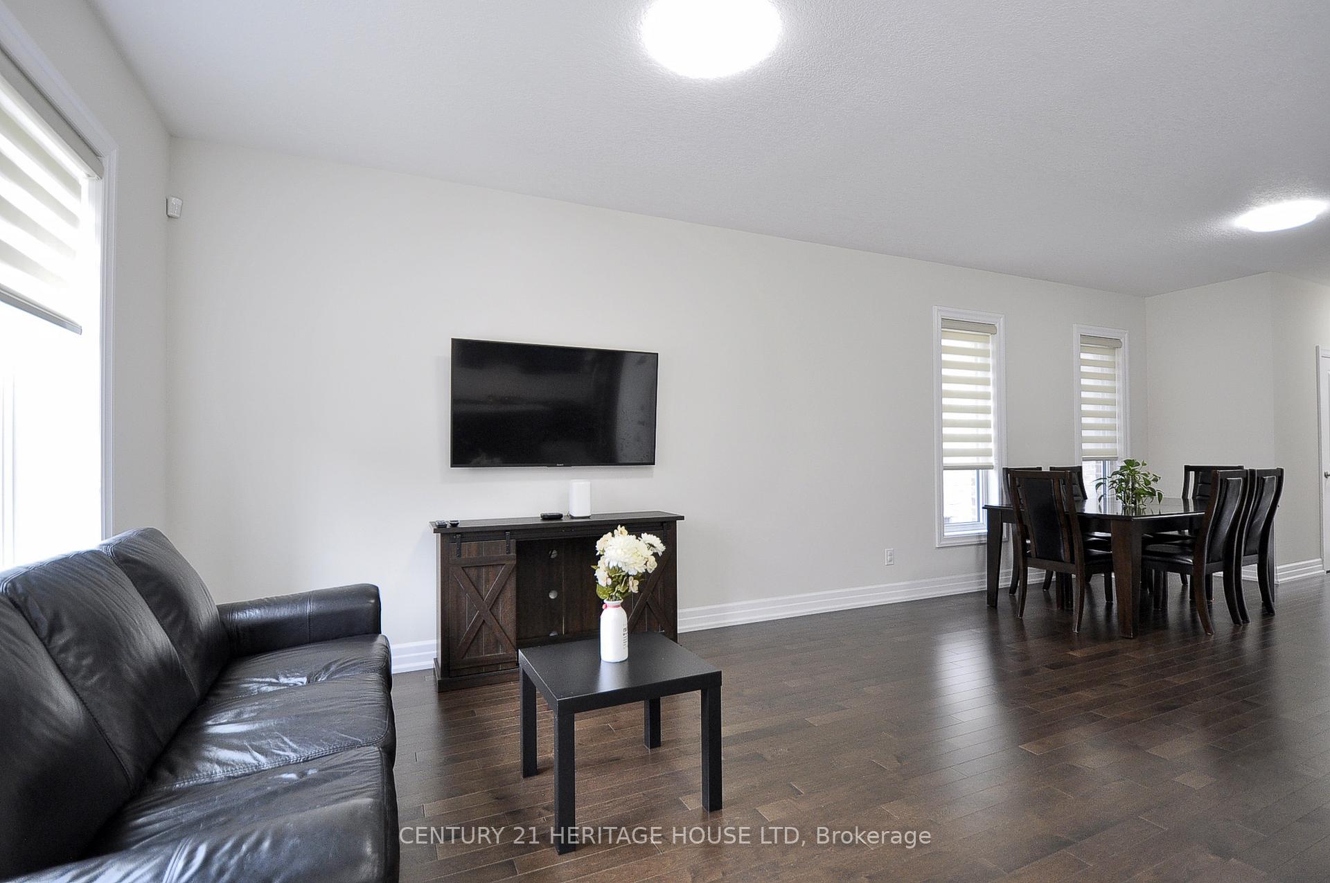 Photo 8 of 329 Sedgewood Street, Kitchener — HOMEH