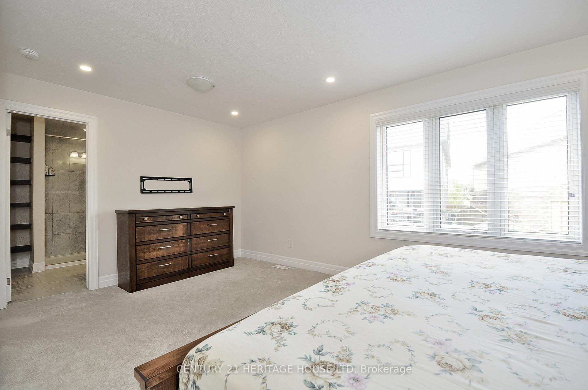 Photo 17 of 329 Sedgewood Street, Kitchener — HOMEH