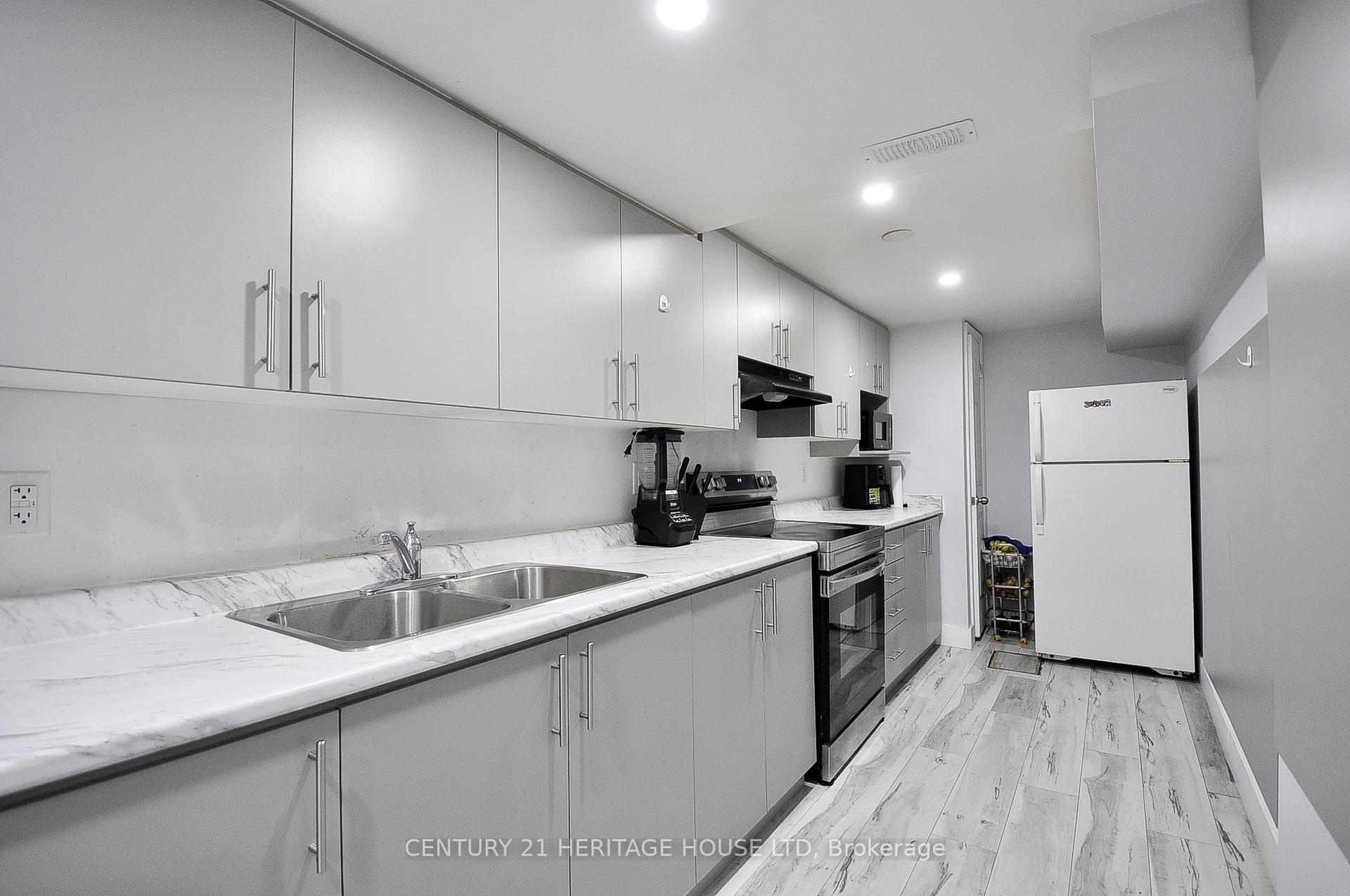 Photo 24 of 329 Sedgewood Street, Kitchener — HOMEH