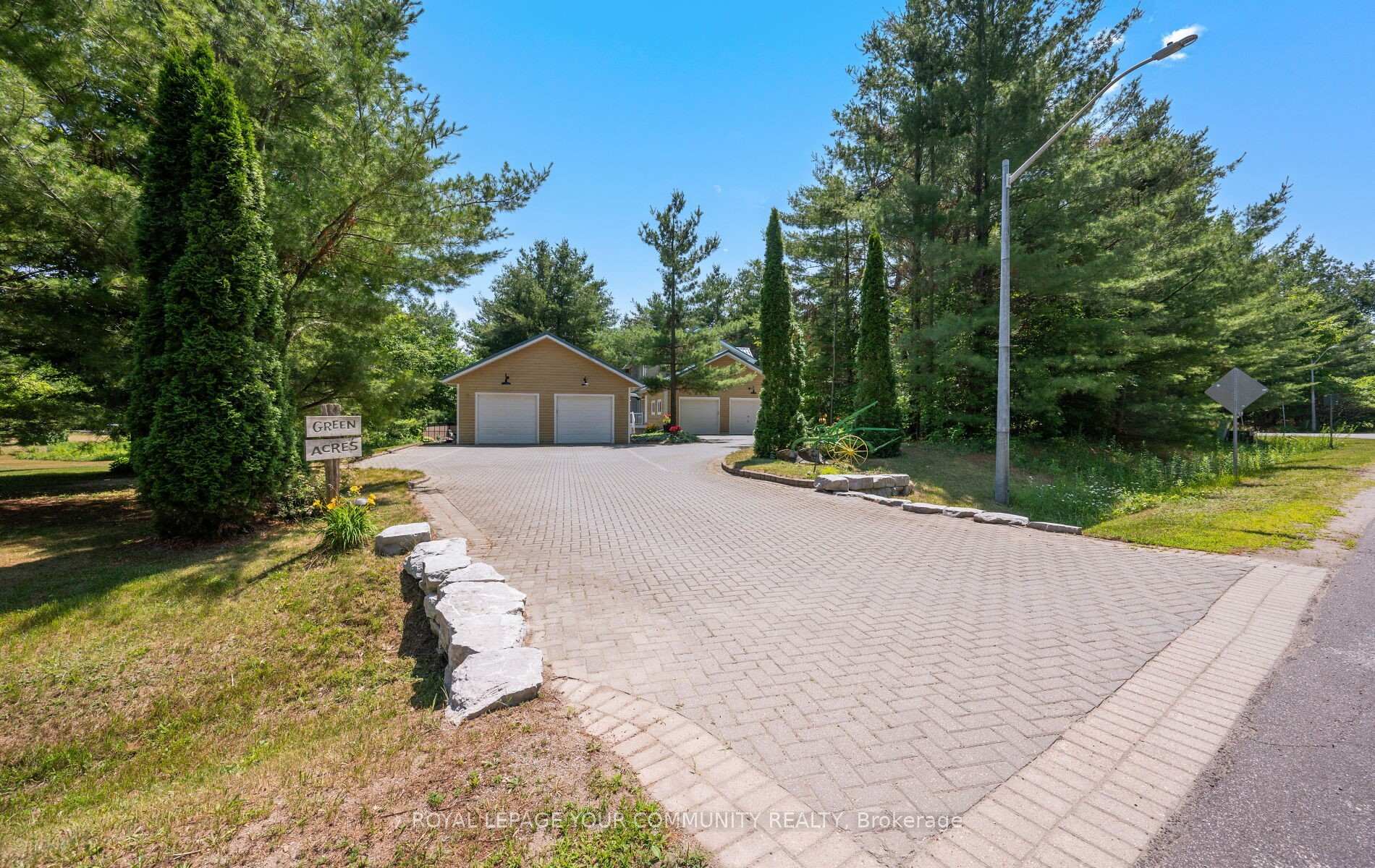 Photo 5 of 1620 Kale Drive, Innisfil, Rural Innisfil — HOMEH