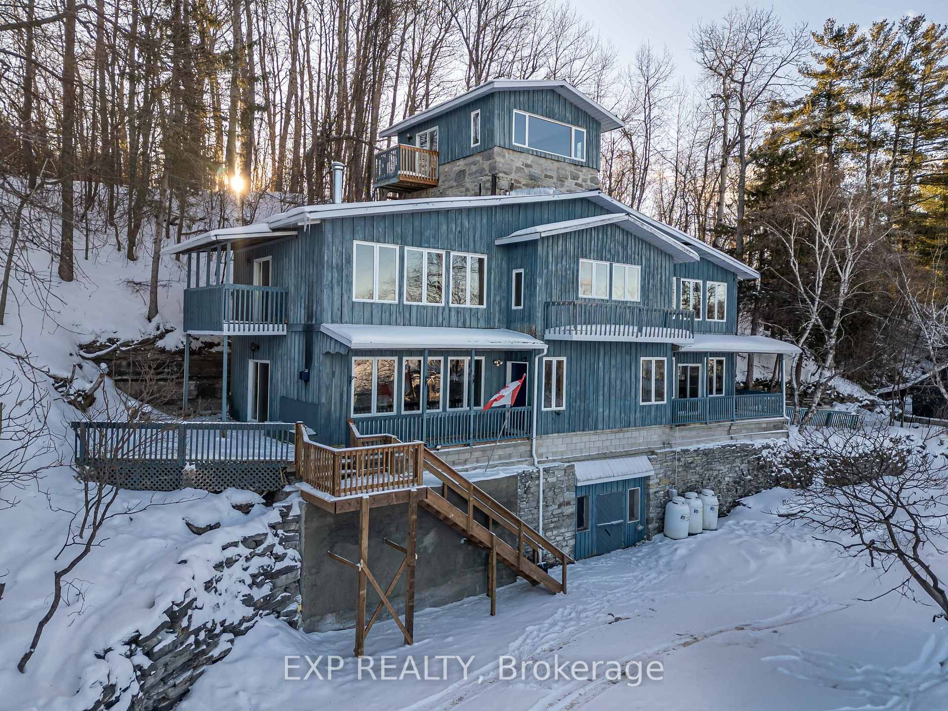 Photo 1 of 1643 River Road, McNab/Braeside, Mcnab/Braeside Twps — HOMEH