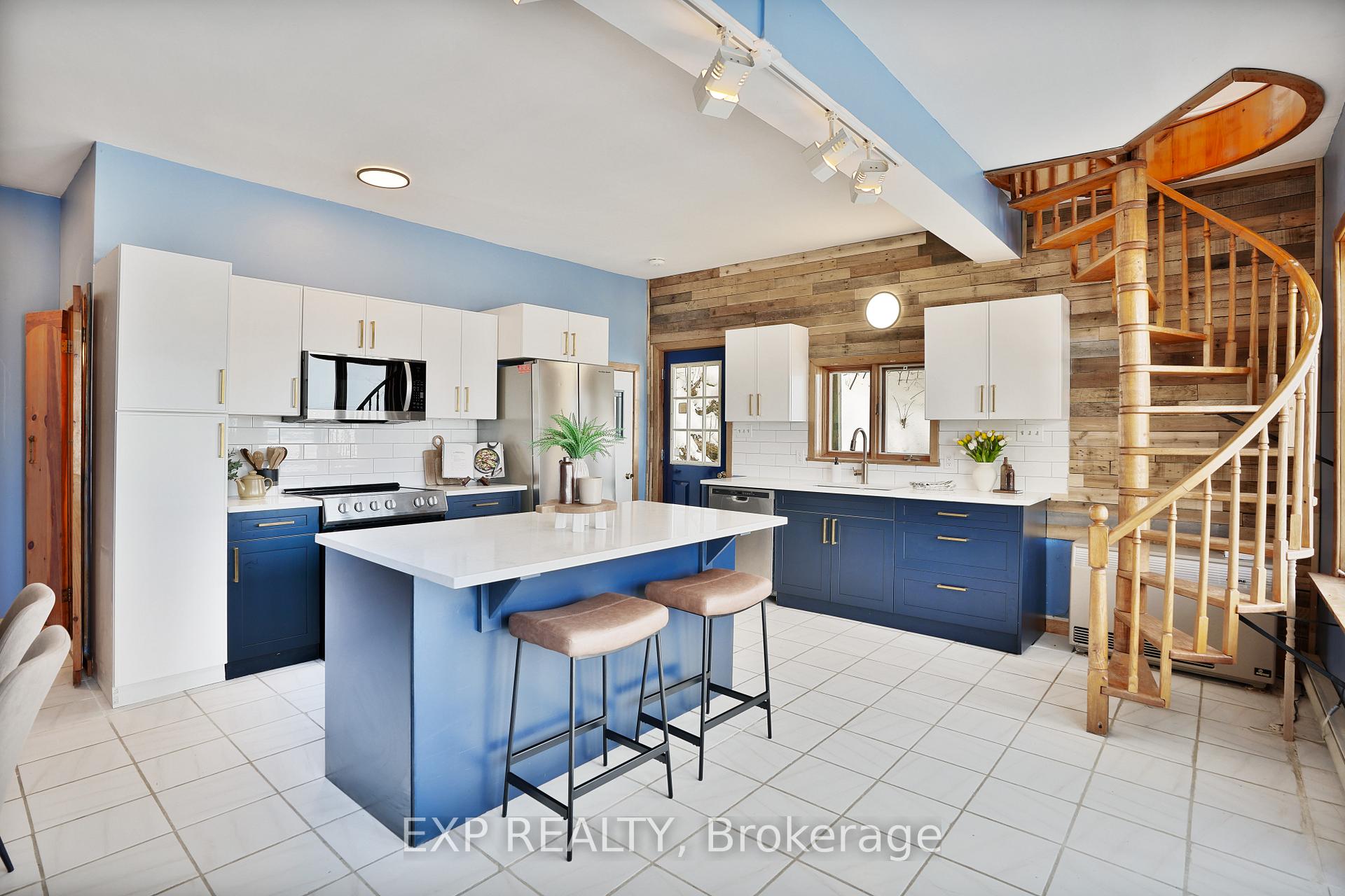 Photo 3 of 1643 River Road, McNab/Braeside, Mcnab/Braeside Twps — HOMEH