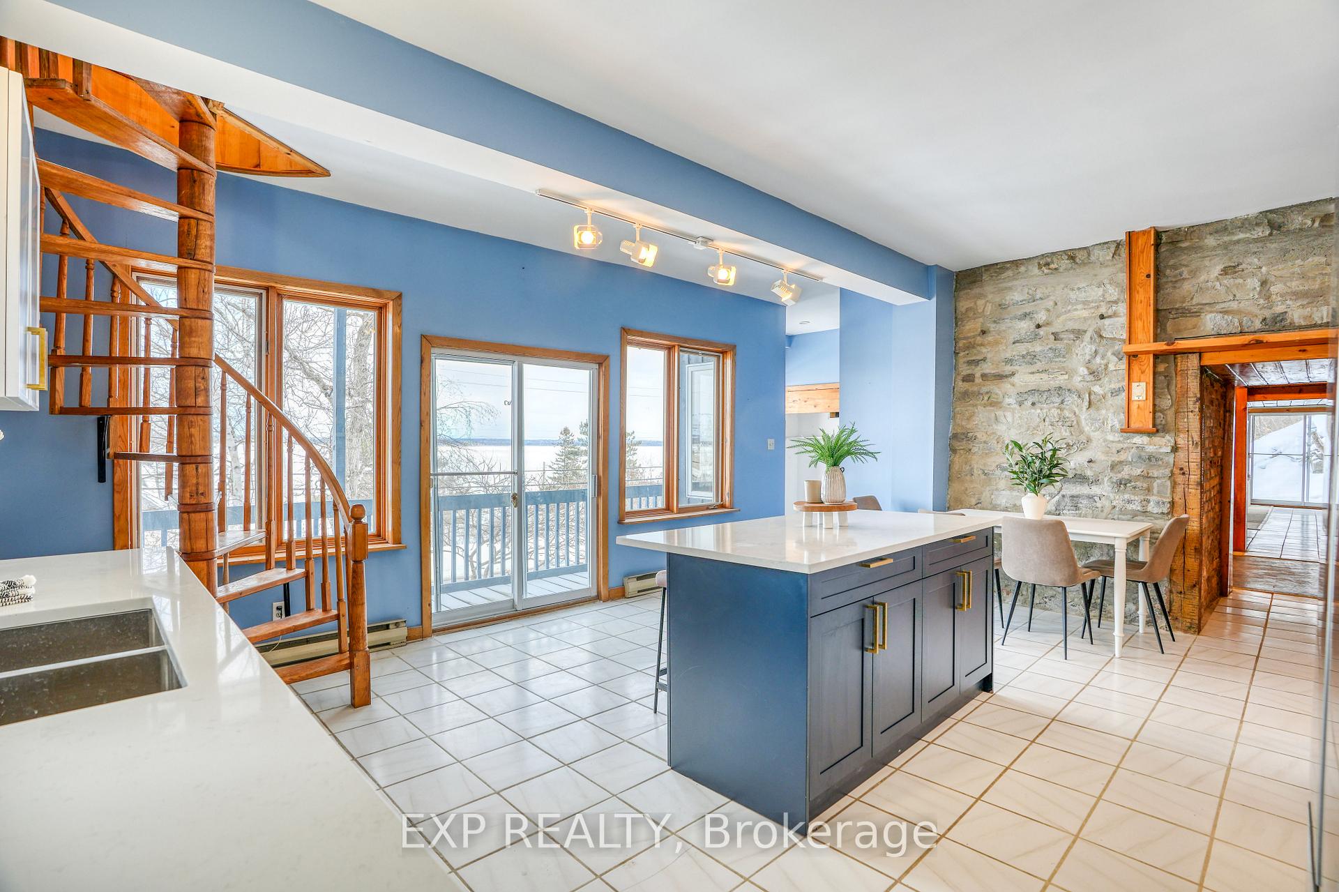 Photo 10 of 1643 River Road, McNab/Braeside, Mcnab/Braeside Twps — HOMEH