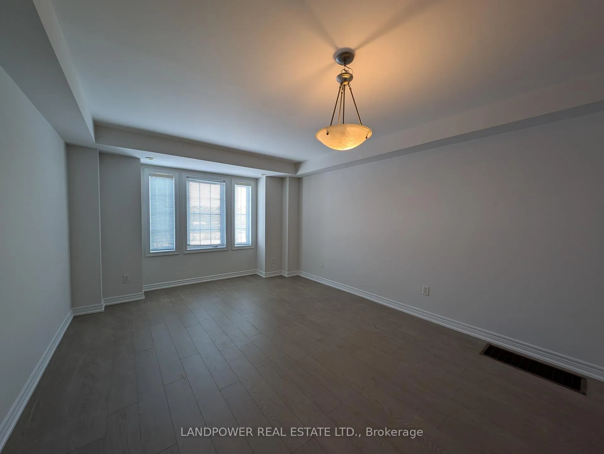 Photo 13 of 9876 Mccowan Road, Markham, Berczy — HOMEH