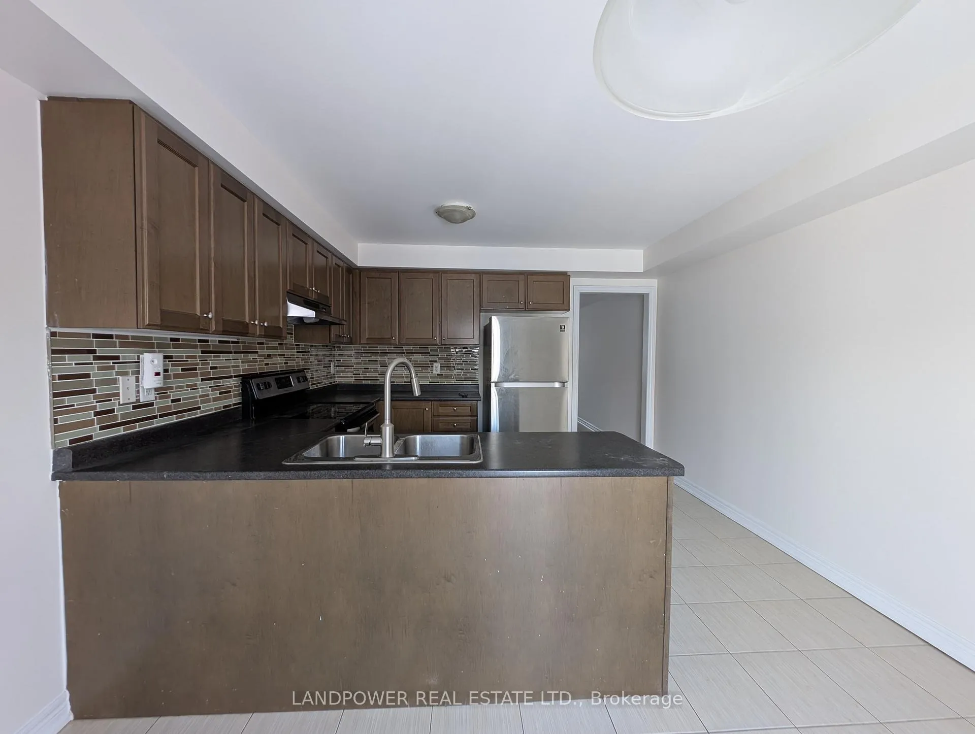 Photo 16 of 9876 Mccowan Road, Markham, Berczy — HOMEH