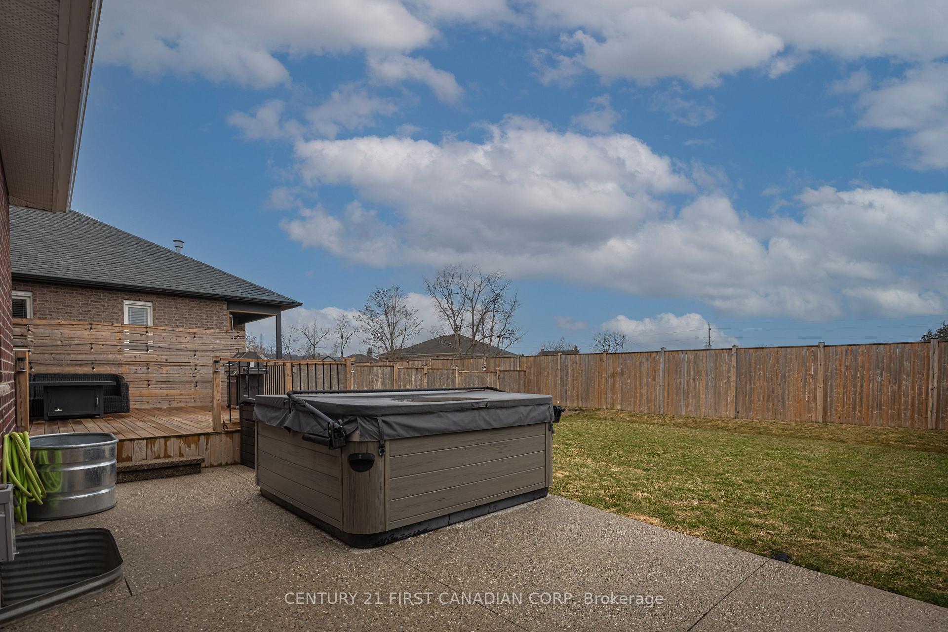 Photo 30 of 149 Spencer Avenue, Lucan Biddulph, Lucan — HOMEH