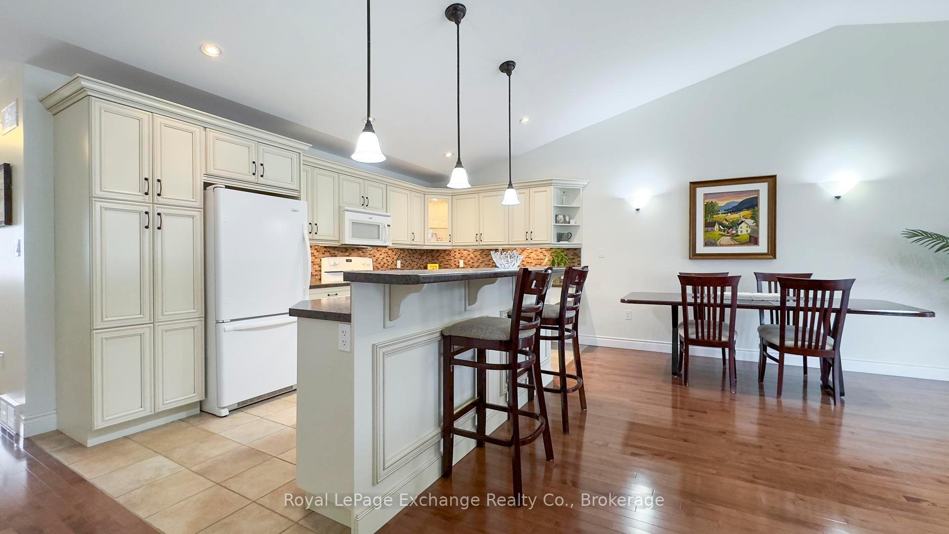 Photo 10 of 622 Skye Court, Kincardine — HOMEH