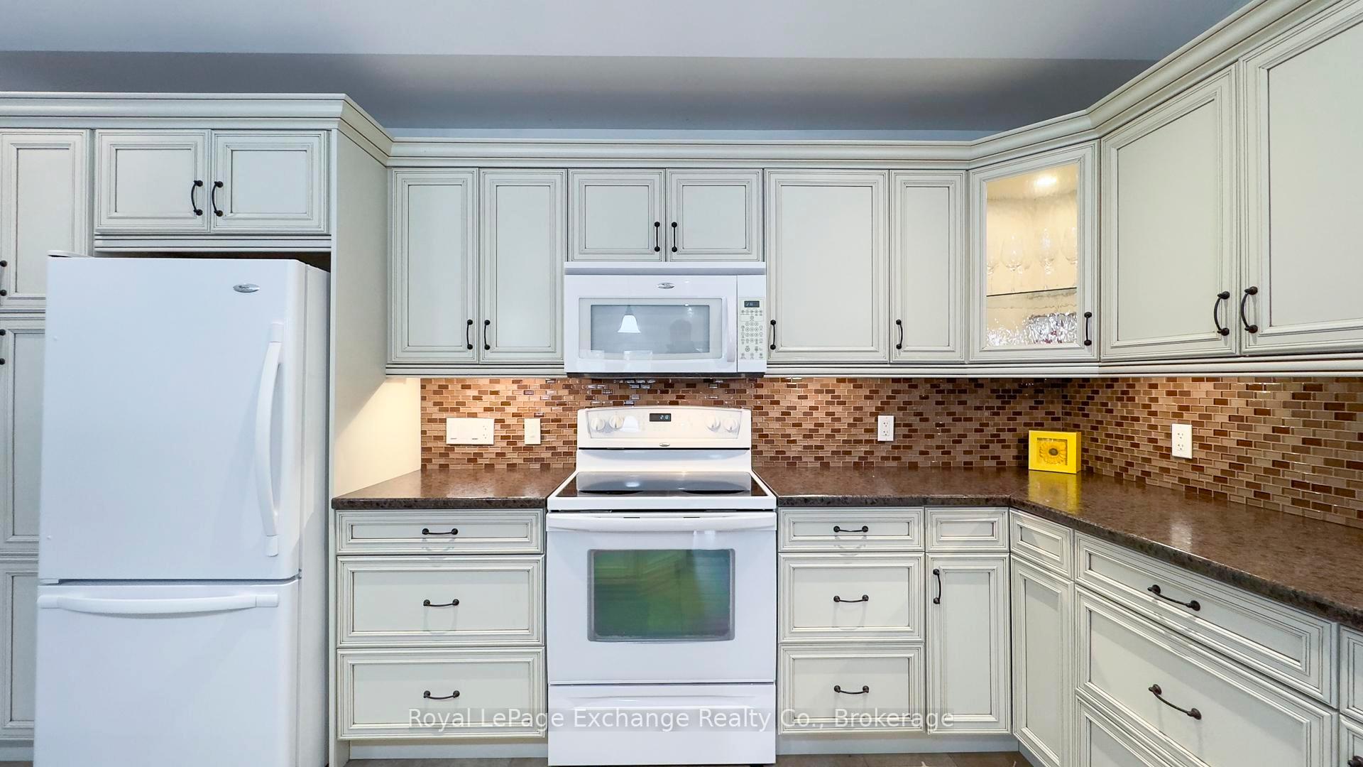 Photo 12 of 622 Skye Court, Kincardine — HOMEH