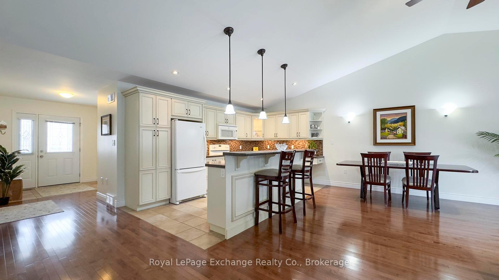 Photo 17 of 622 Skye Court, Kincardine — HOMEH