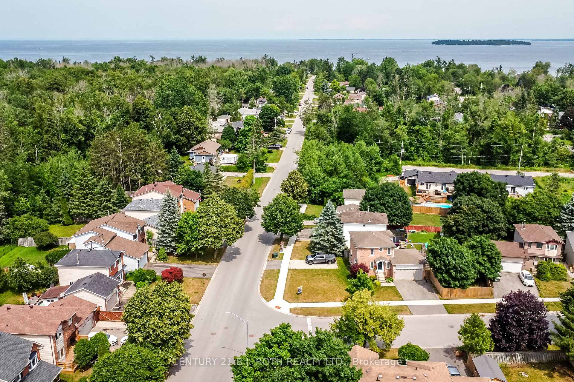 Photo 27 of 695 Candaras Street, Innisfil, Alcona — HOMEH