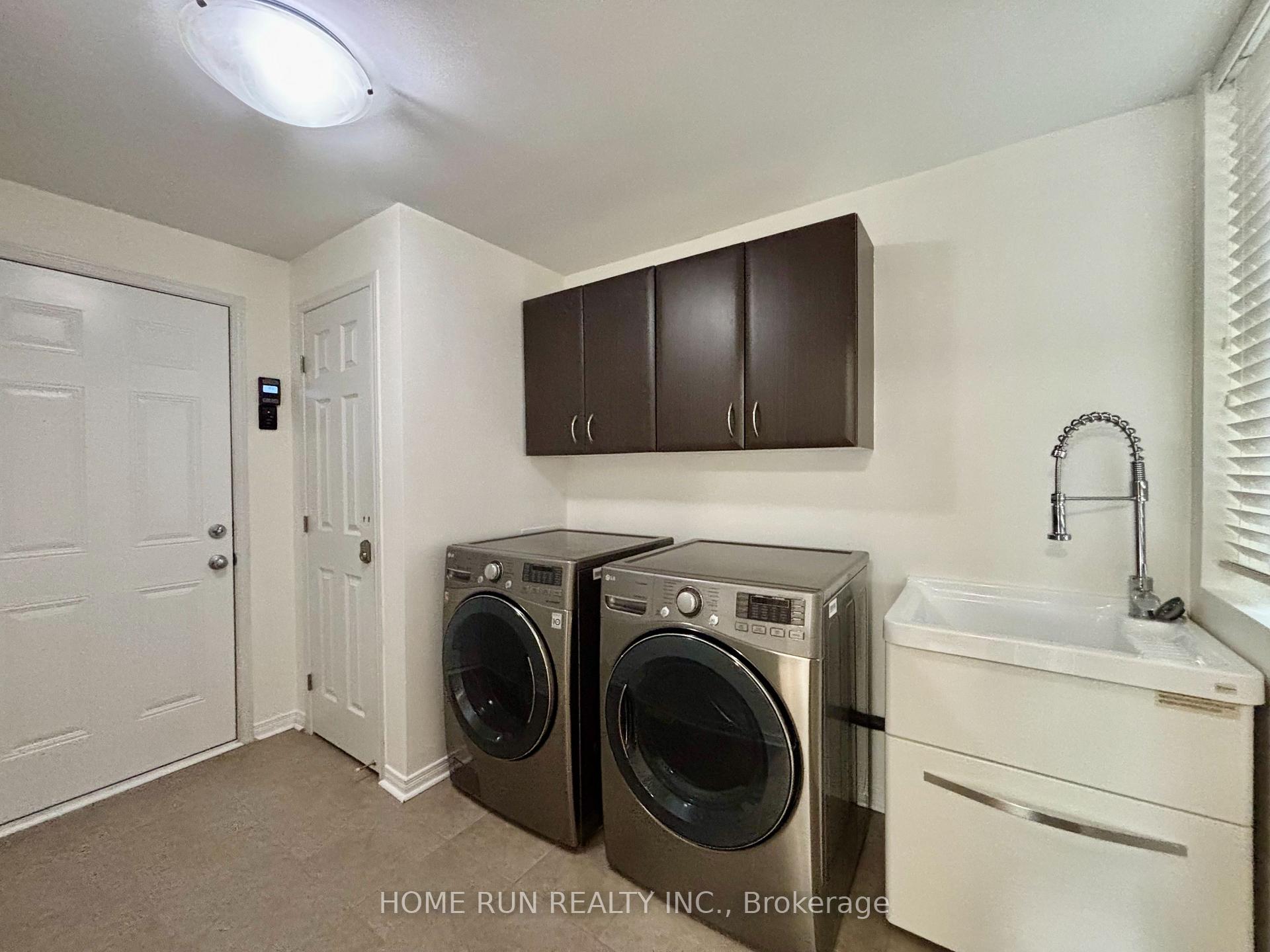 Photo 11 of 235 Asturcon Street, Ottawa, Kanata - Emerald Meadows/Trailwest — HOMEH