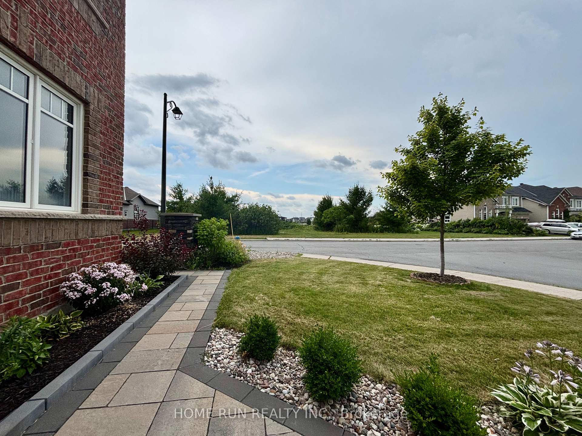 Photo 41 of 235 Asturcon Street, Ottawa, Kanata - Emerald Meadows/Trailwest — HOMEH