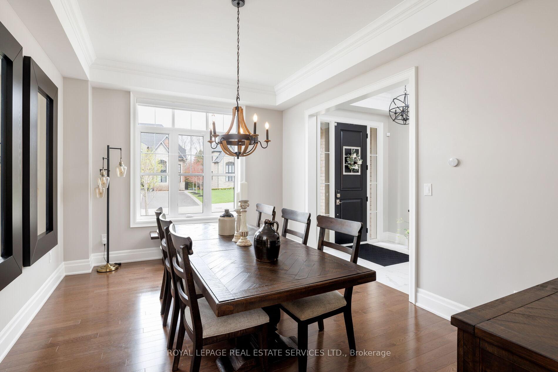 Photo 7 of 30 Britnell Court, King, King City — HOMEH