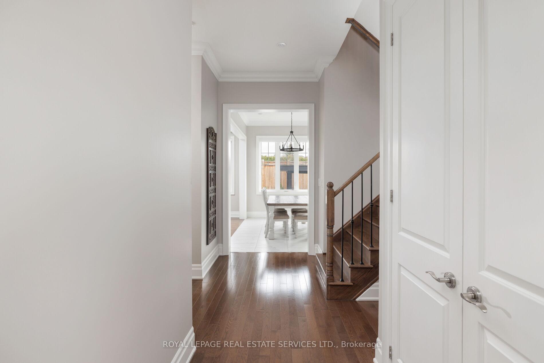 Photo 8 of 30 Britnell Court, King, King City — HOMEH