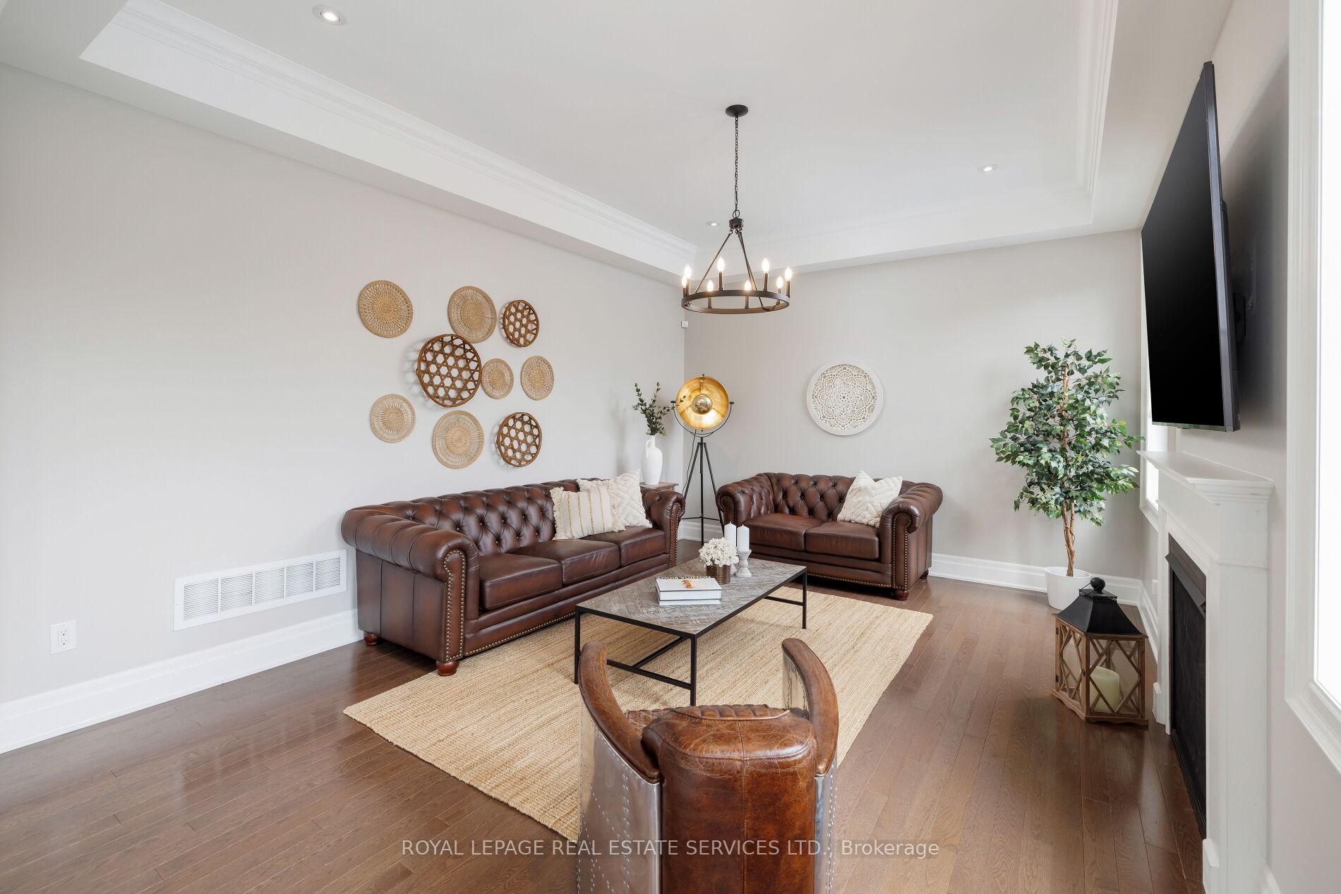 Photo 12 of 30 Britnell Court, King, King City — HOMEH