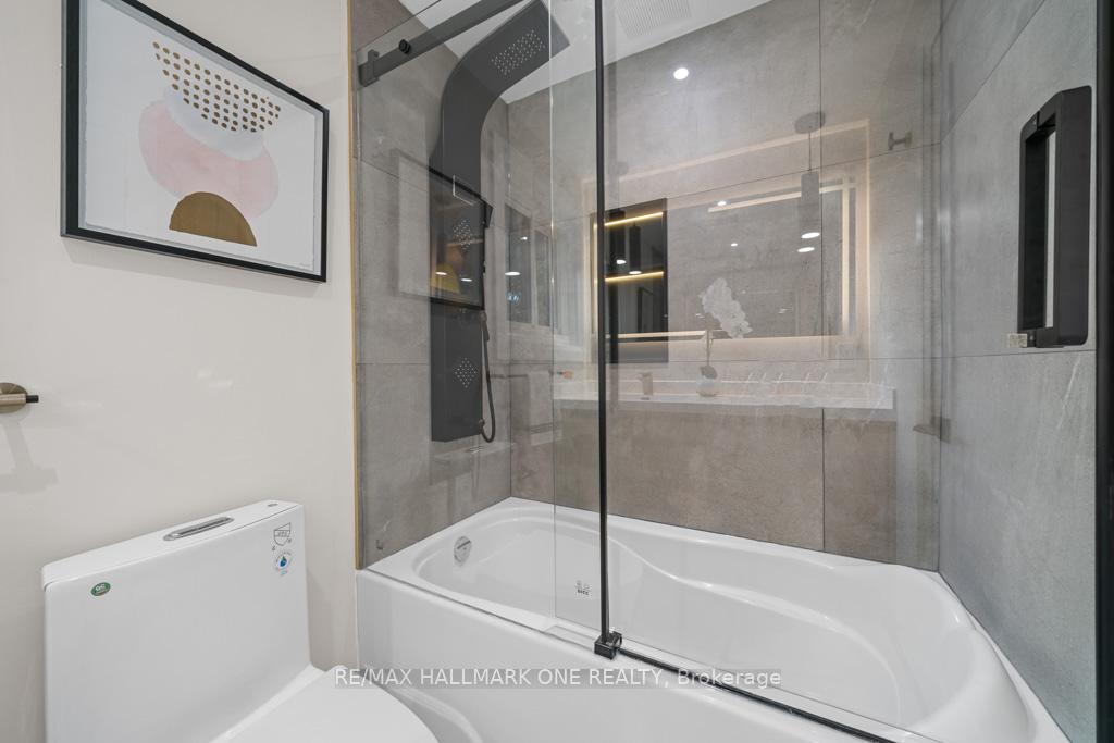 Photo 28 of 48 Normark Drive, Markham, Royal Orchard — HOMEH