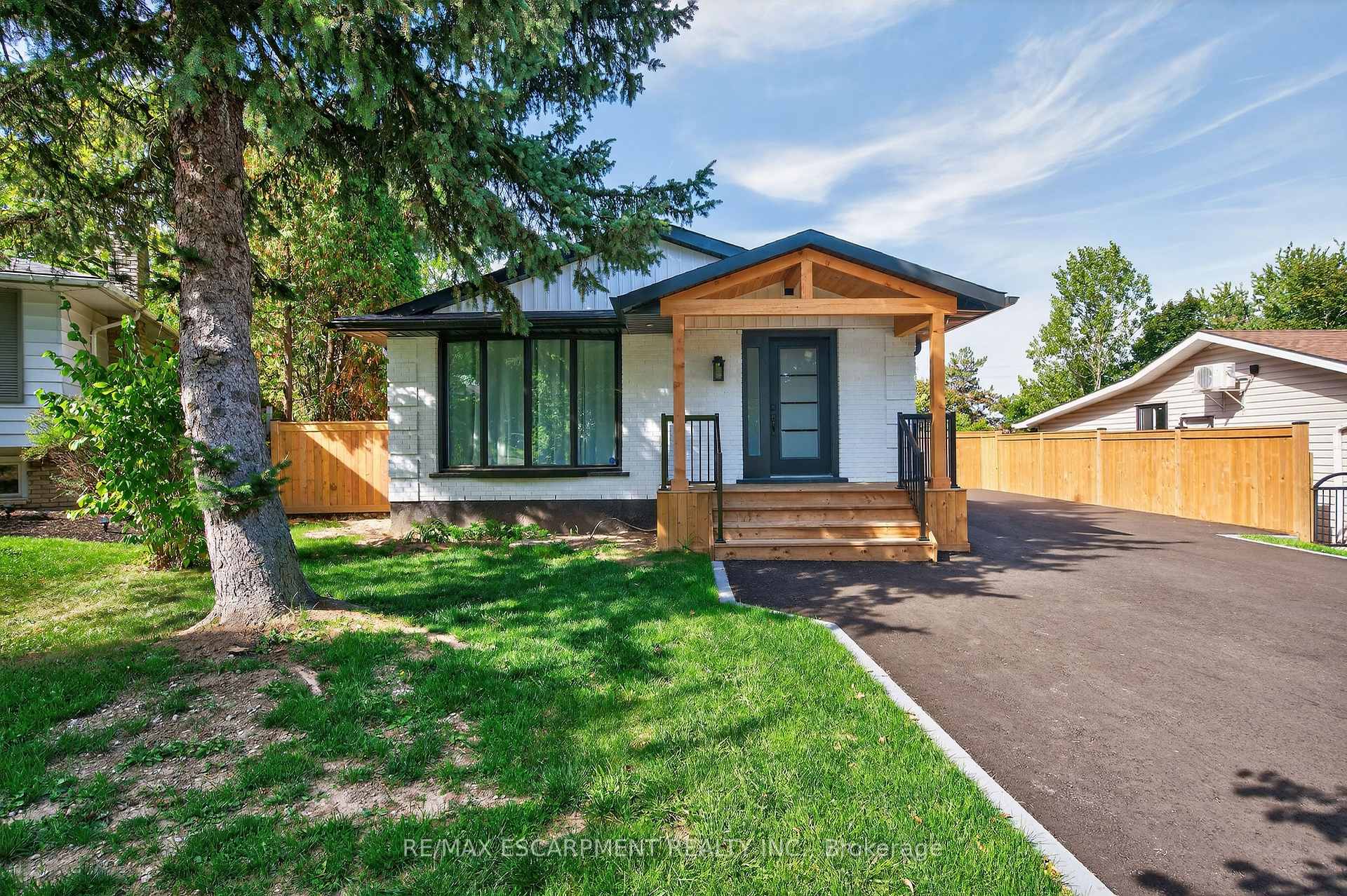 Photo 2 of Unit 2, 75 Britten Close, Hamilton, Rolston — HOMEH