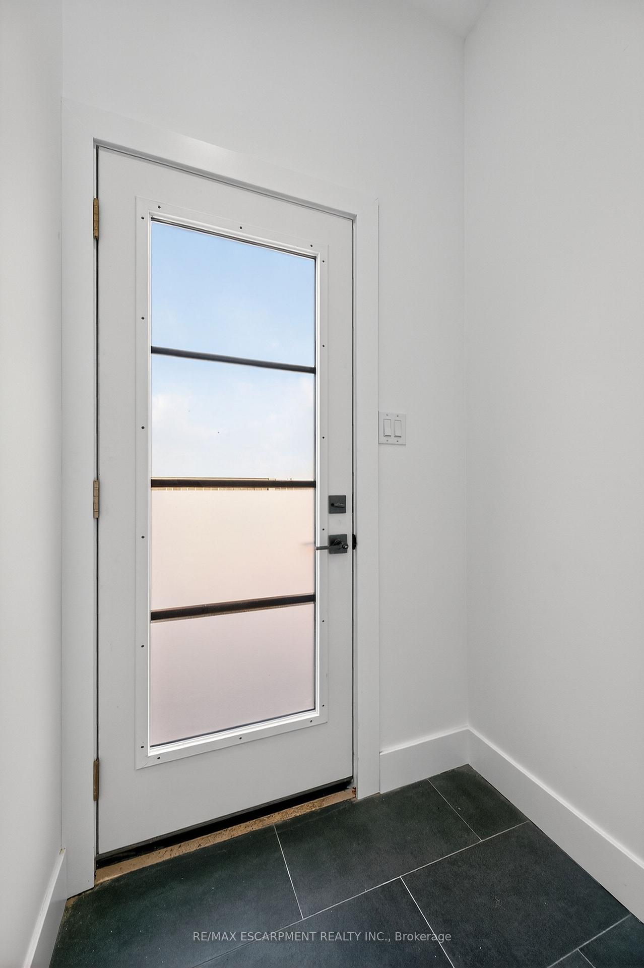Photo 6 of Unit 2, 75 Britten Close, Hamilton, Rolston — HOMEH