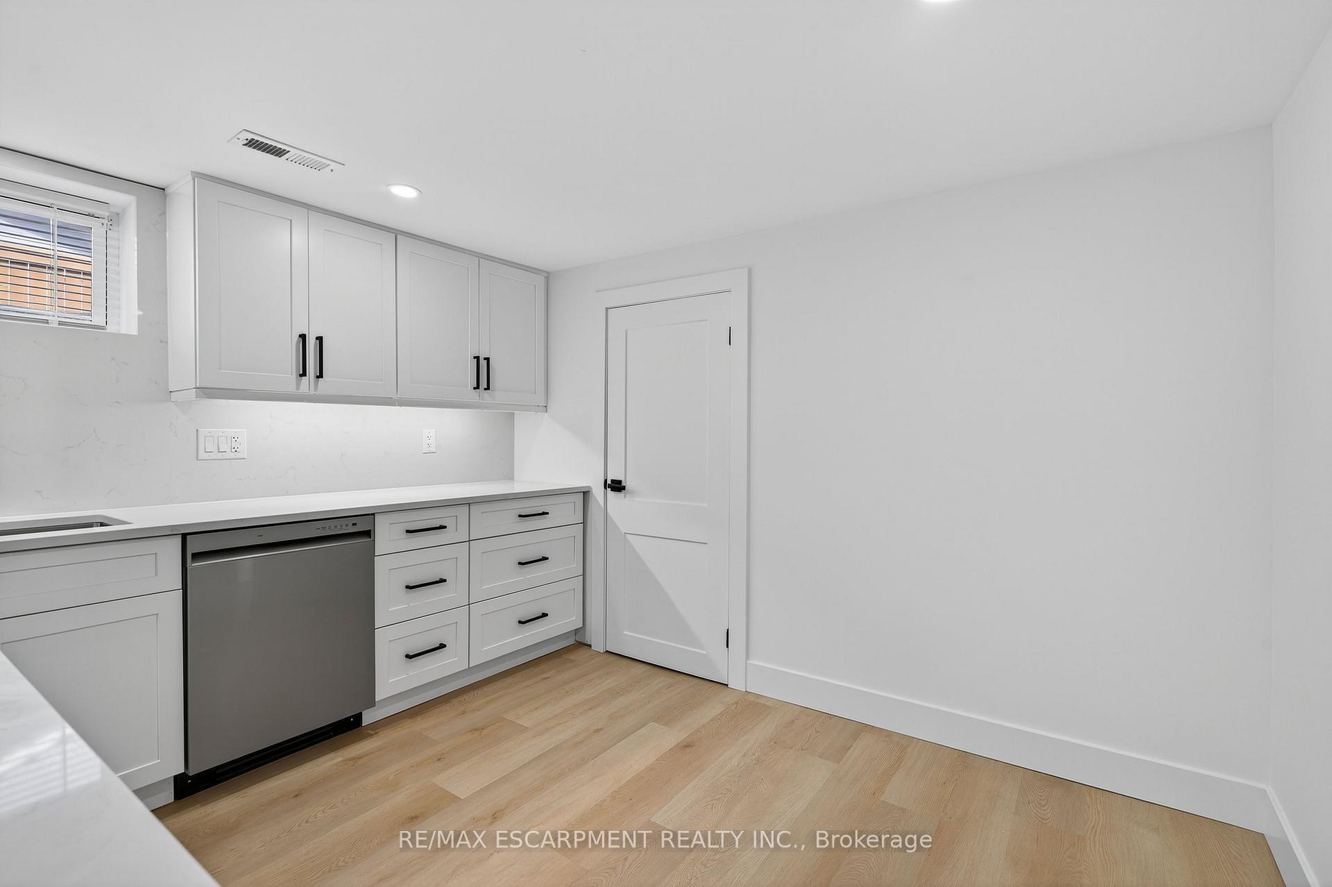 Photo 12 of Unit 2, 75 Britten Close, Hamilton, Rolston — HOMEH