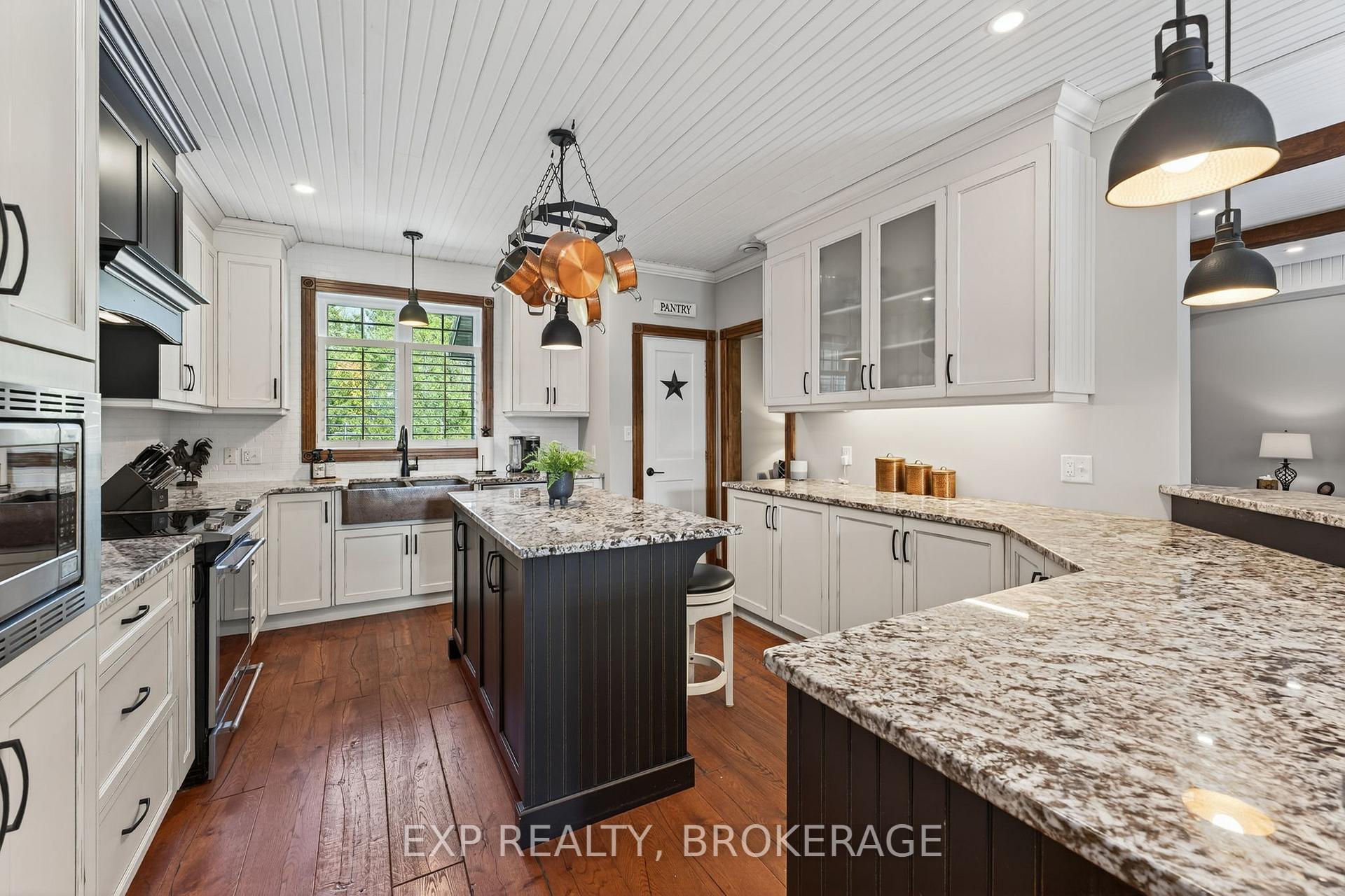 Photo 11 of 2334 Empey Road, Loyalist, Lennox and Addington - South — HOMEH