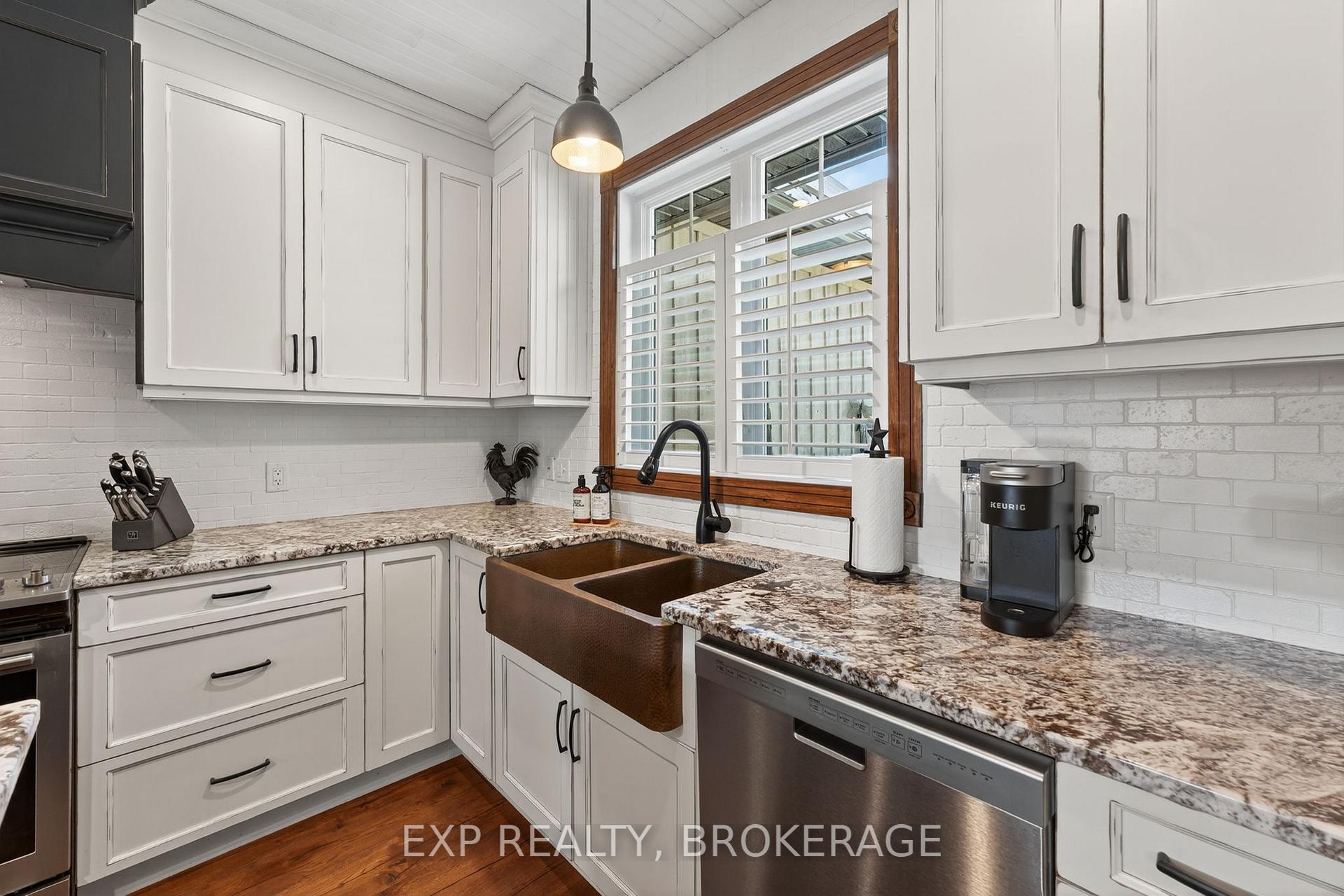 Photo 14 of 2334 Empey Road, Loyalist, Lennox and Addington - South — HOMEH
