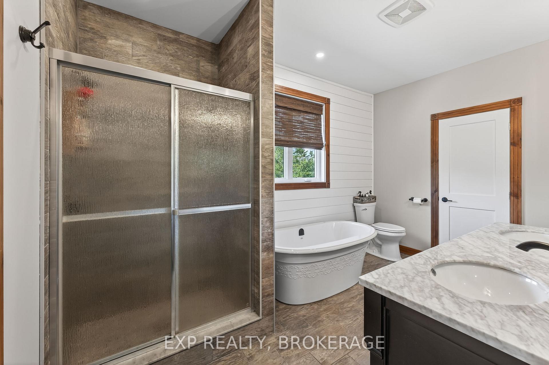 Photo 19 of 2334 Empey Road, Loyalist, Lennox and Addington - South — HOMEH
