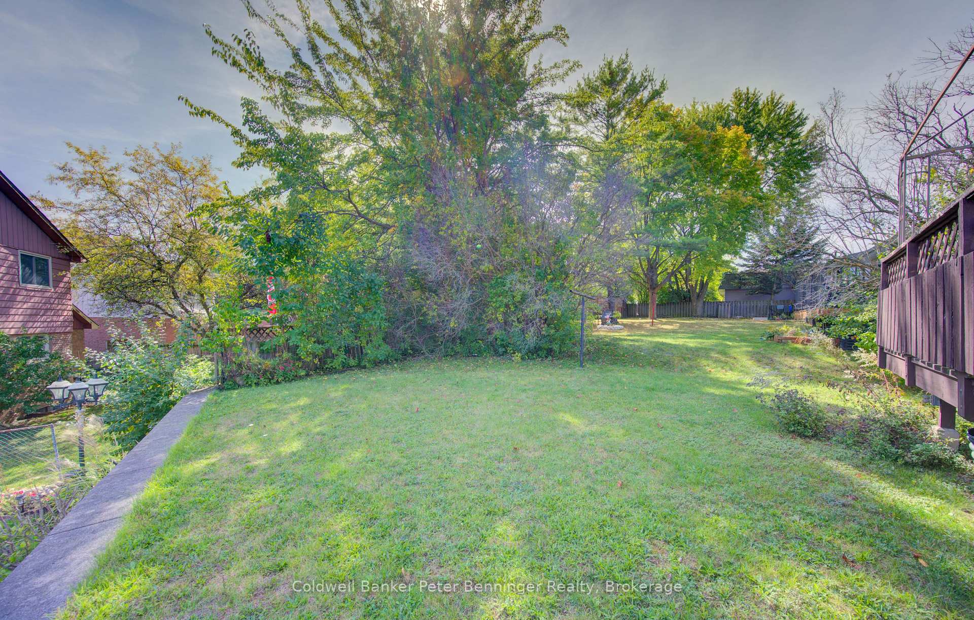 Photo 38 of 539 Pioneer Drive, Kitchener — HOMEH