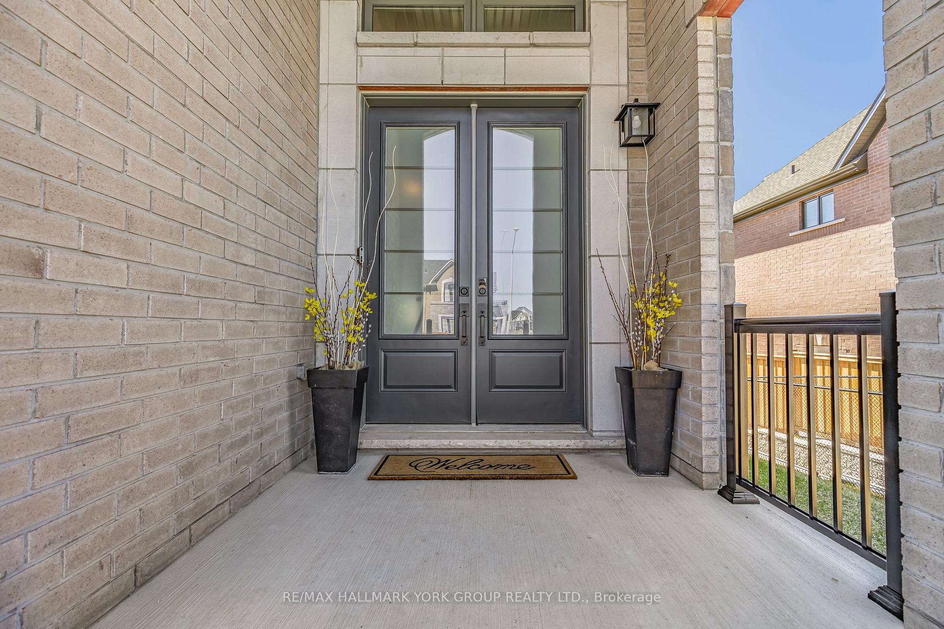 Photo 2 of 1393 Blackmore Street, Innisfil, Alcona — HOMEH
