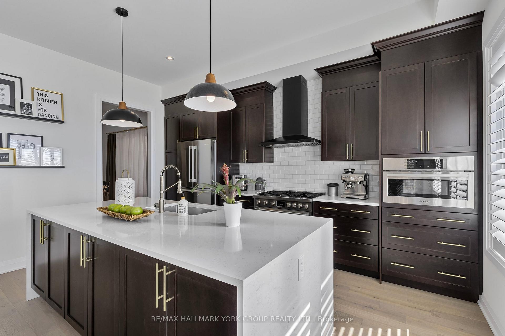 Photo 12 of 1393 Blackmore Street, Innisfil, Alcona — HOMEH