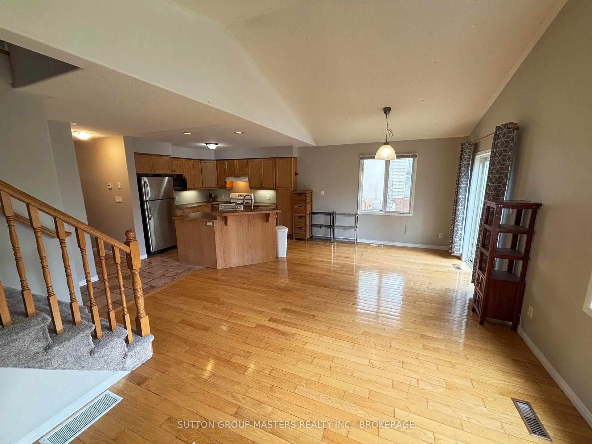 Photo 3 of 160 Nelson Street, Kingston, Central City East — HOMEH