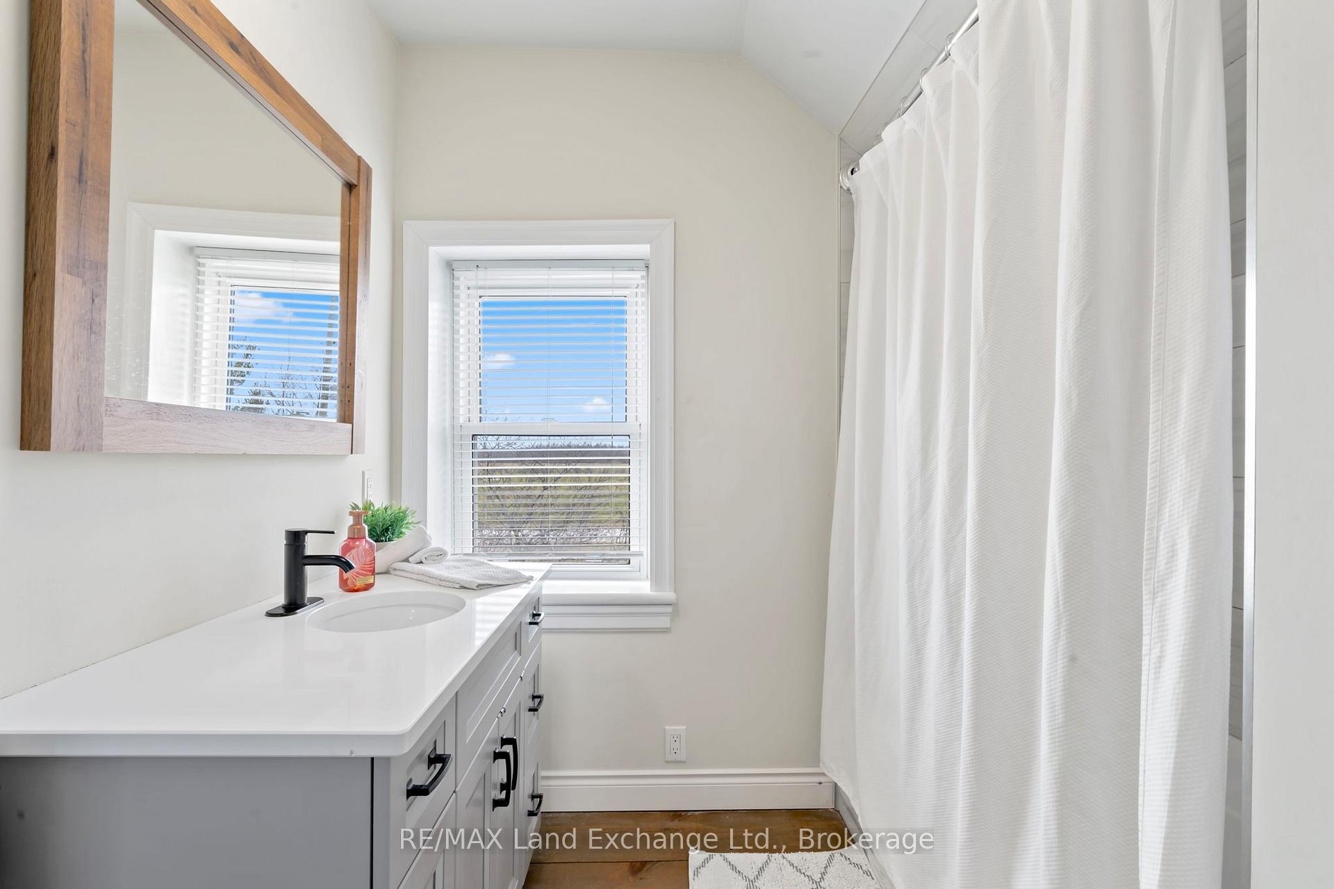 Photo 30 of 1352 Concession 12, Kincardine — HOMEH