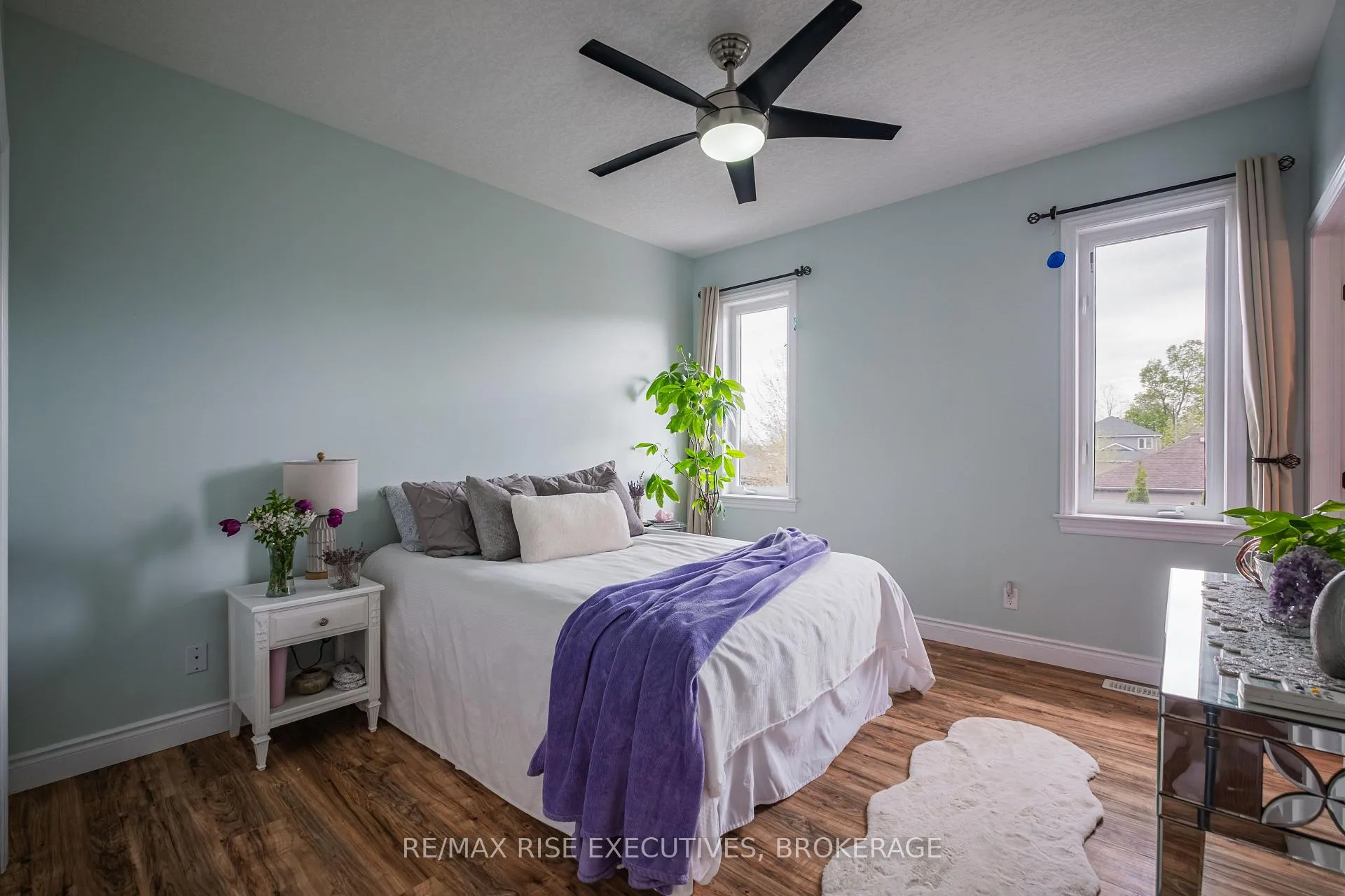 Photo 32 of 134 Islandview Drive, Loyalist, Amherstview — HOMEH