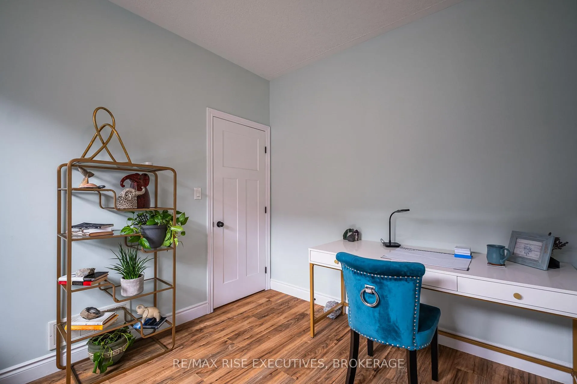 Photo 42 of 134 Islandview Drive, Loyalist, Amherstview — HOMEH