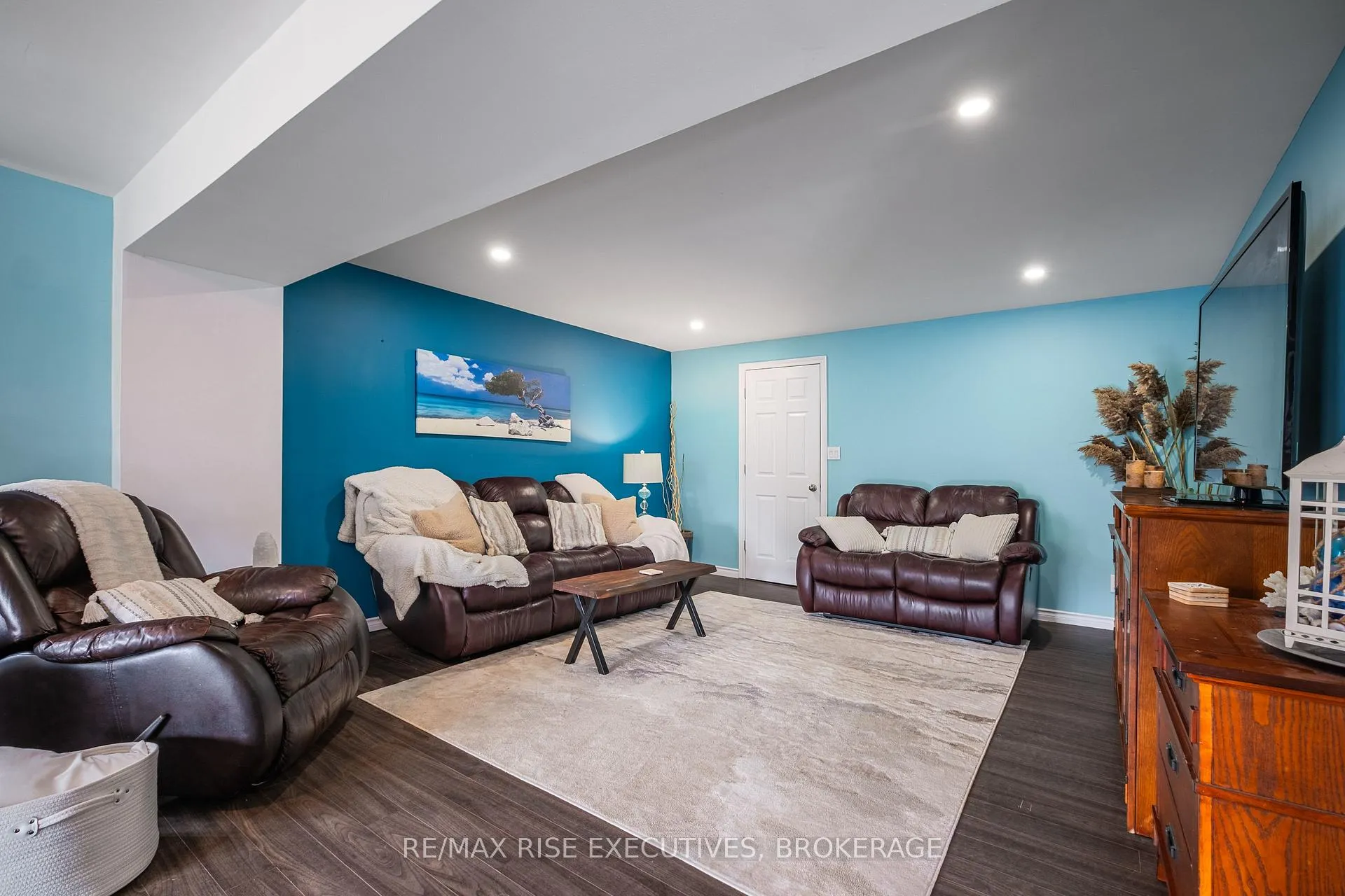 Photo 52 of 134 Islandview Drive, Loyalist, Amherstview — HOMEH