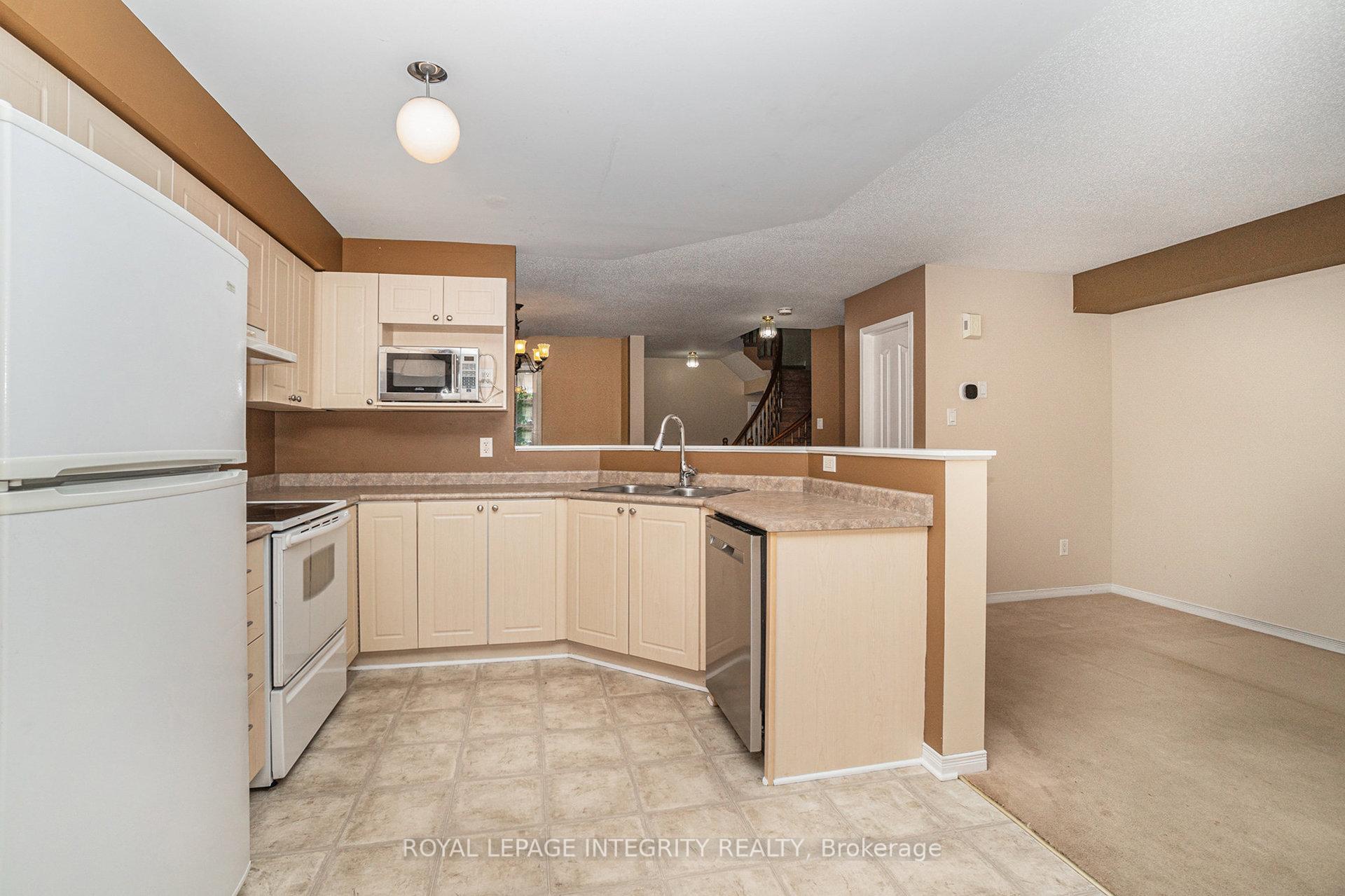 Photo 11 of 558 Aberfoyle Circle, Ottawa, Kanata - Morgan's Grant/South March — HOMEH